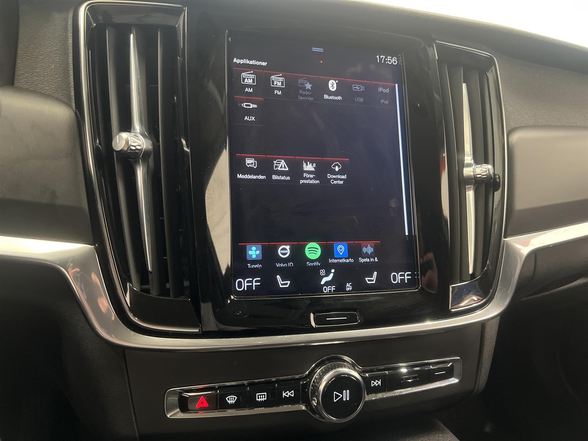 Volvo V90 D3 150hk Kinetic VOC P-värm Drag Välserv 0,64l/mil