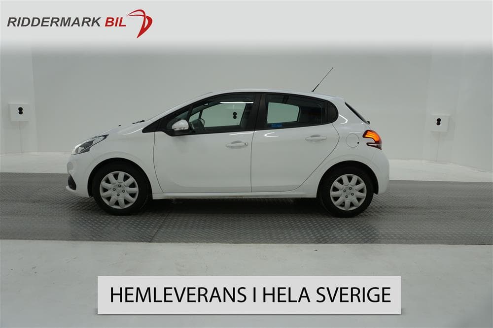 Peugeot 208 PureTech 82hk