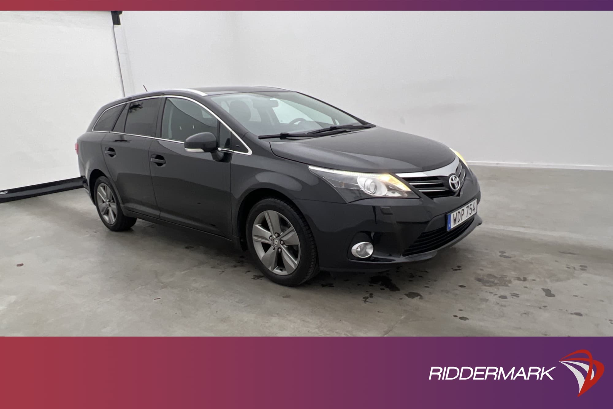 Toyota Avensis 147hk