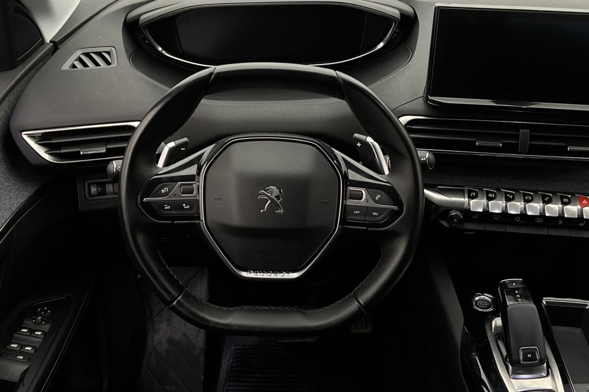 Peugeot 3008 130hk Allure M&K-Värmare Kamera Navi Halvskinn