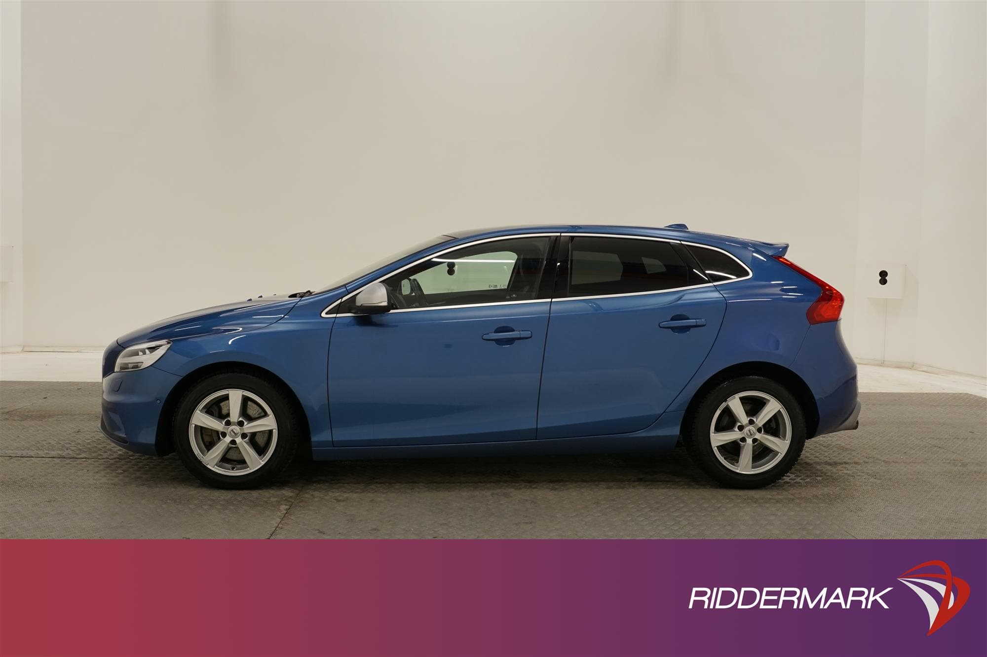 Volvo V40 T3 152hk R-Design
