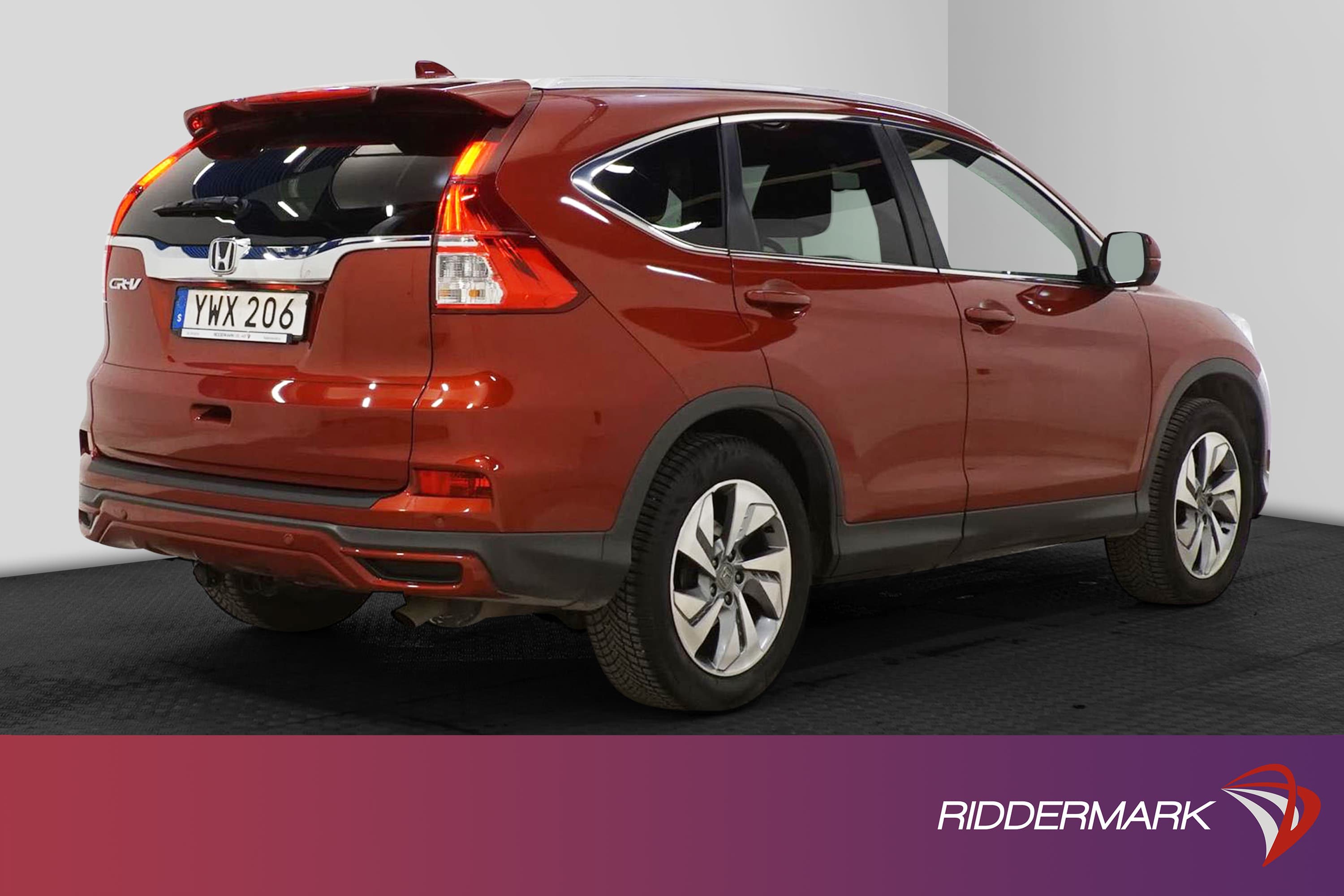 Honda CR-V 2.0 4WD 155hk Navi M&K-Värm B-Kam Drag Nyservad