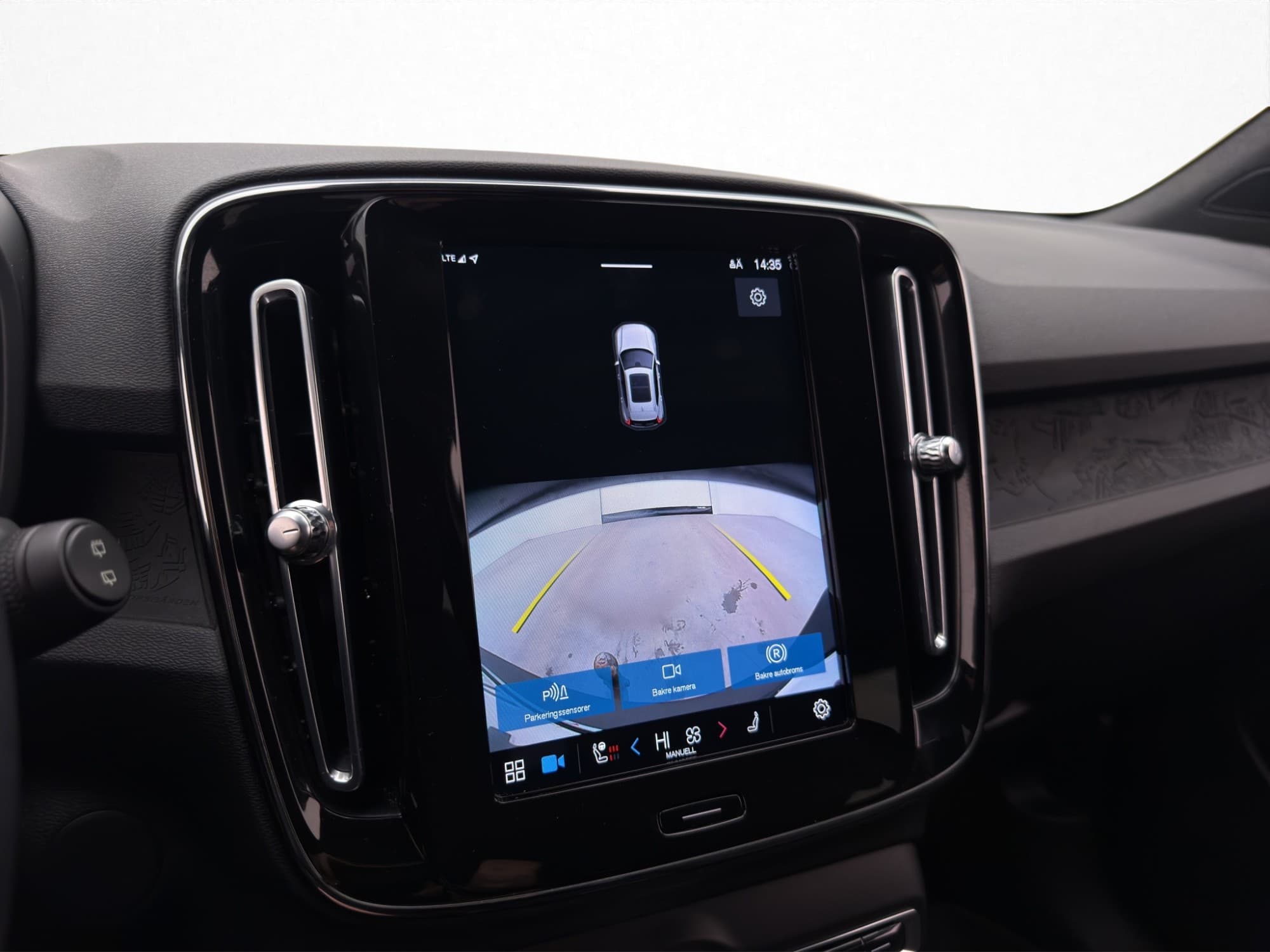 Volvo XC40 Recharge Twin motor AWD Plus Värm Navi Drag MOMS