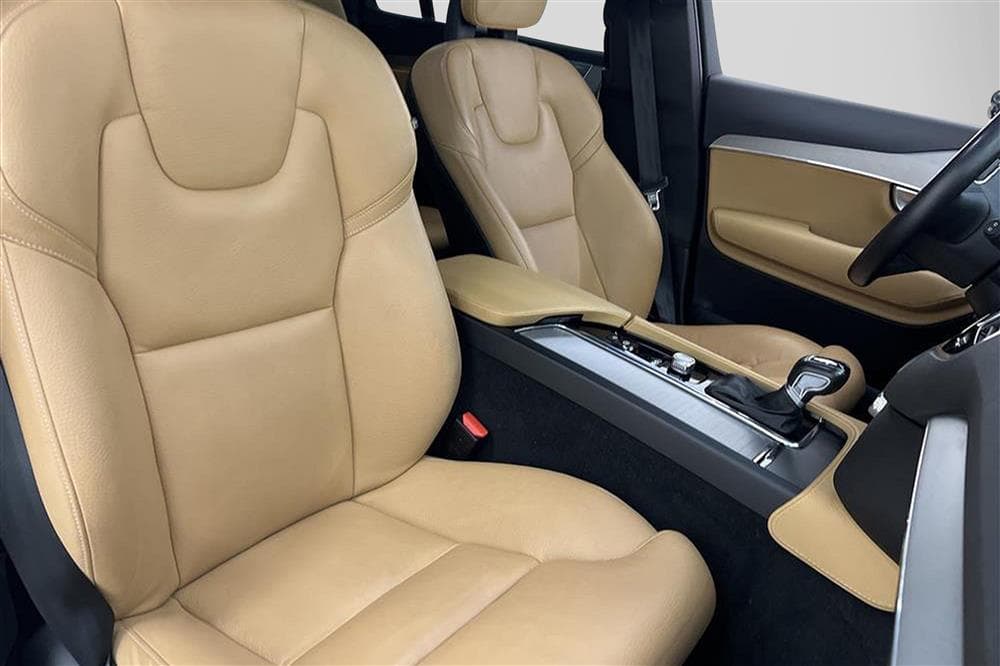 Volvo XC90 D5 AWD 235hk Inscription B&W 7-Sits Värmare Skinninteriör