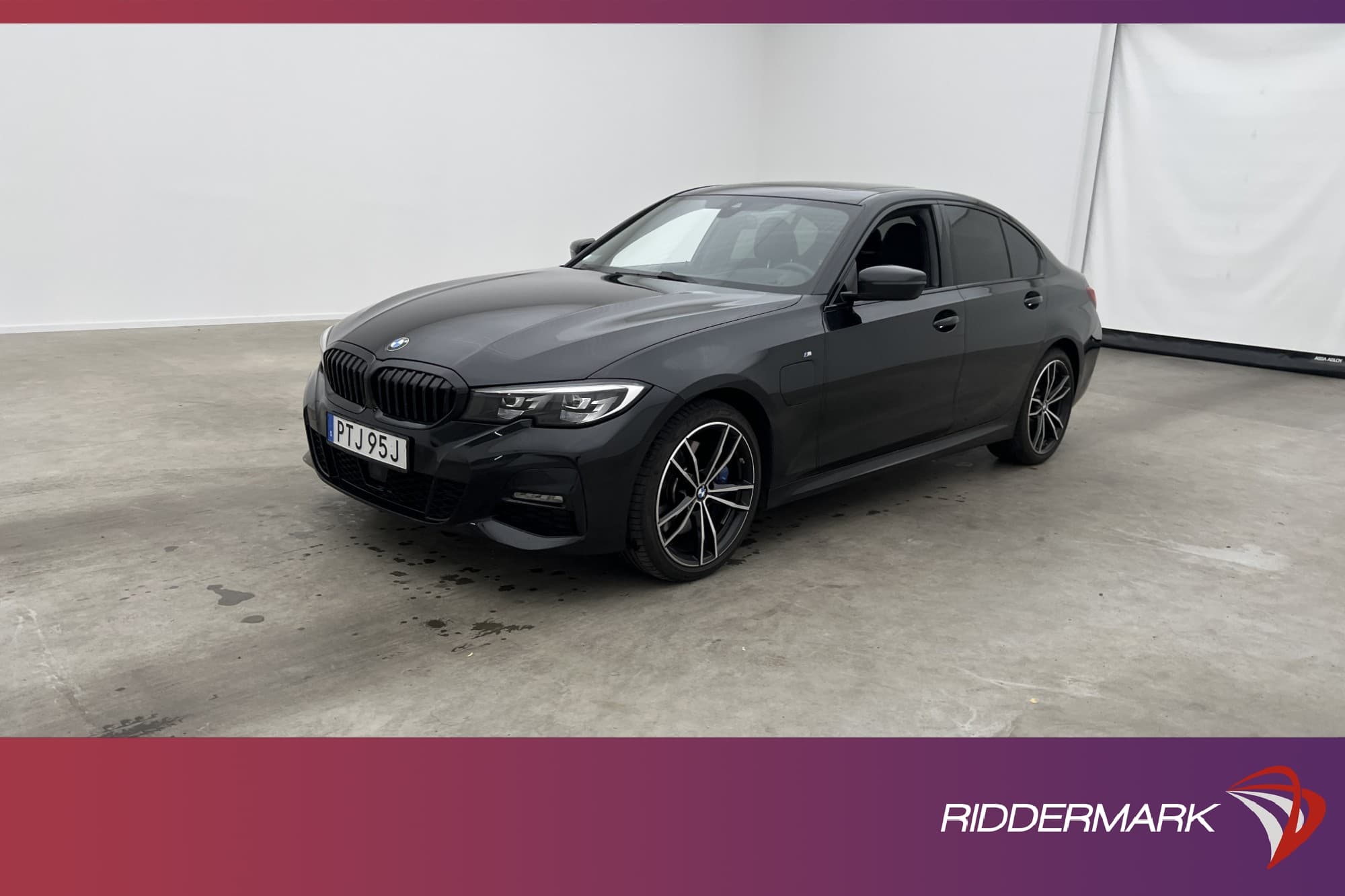 BMW 330 e Sedan 292hk
