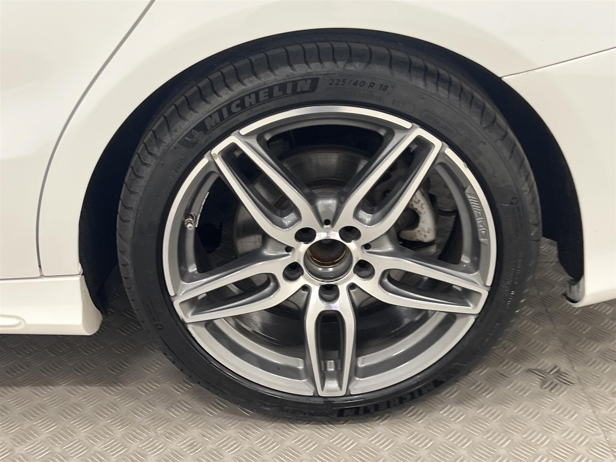 Mercedes-Benz CLA 180 122hk SB AMG Sport Panorama B-Kamera 