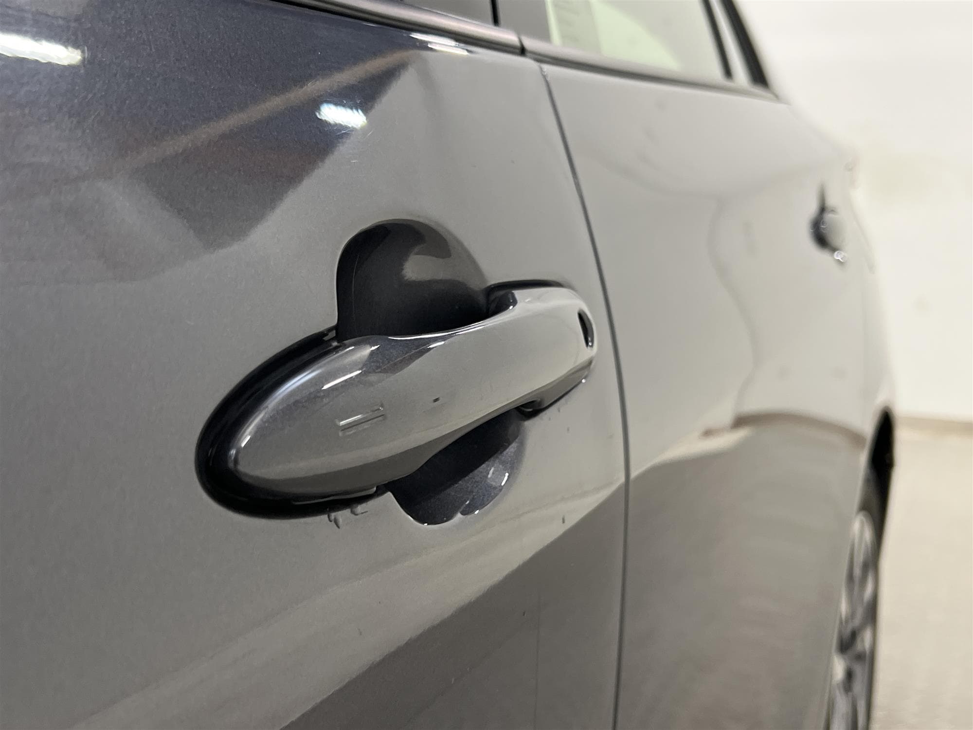Toyota Prius 1.8 Plug-In 123hk Backkamera Navi Head up MVärm