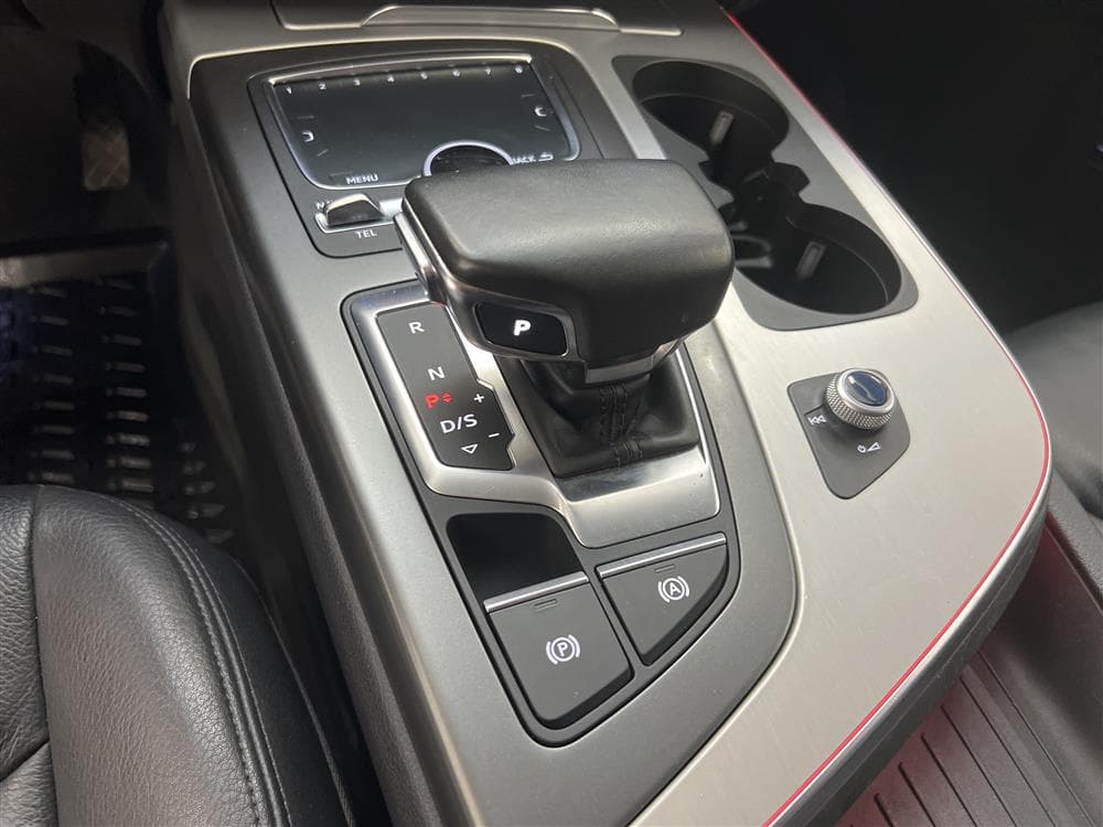 Audi Q7 3.0 e-Tron Quattro 373hk Luftfjädring Bose Draginteriör