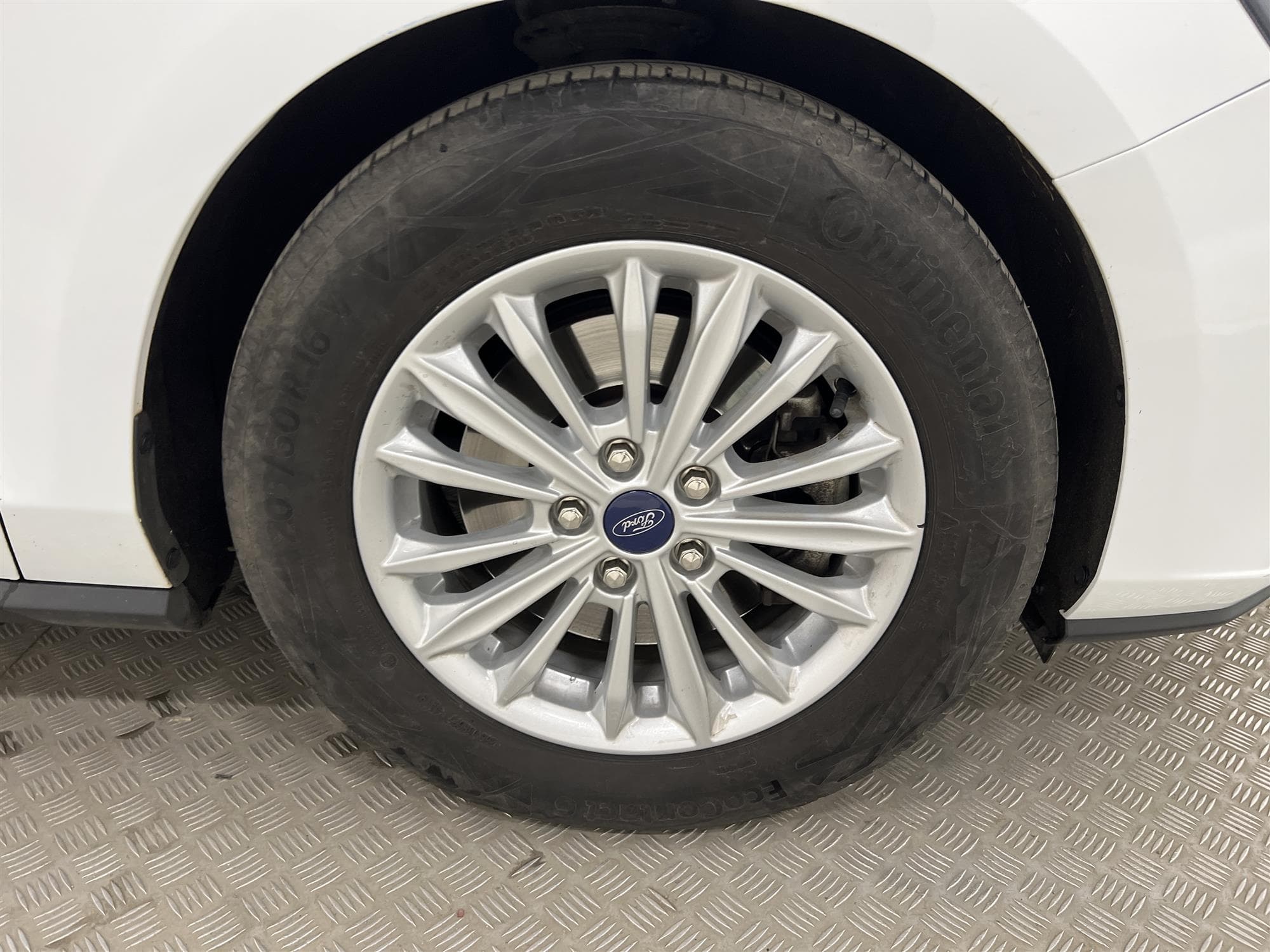 Ford Focus 1.0 125hk Dragkrok Keyless 492kr Skatt 0,43L/mil