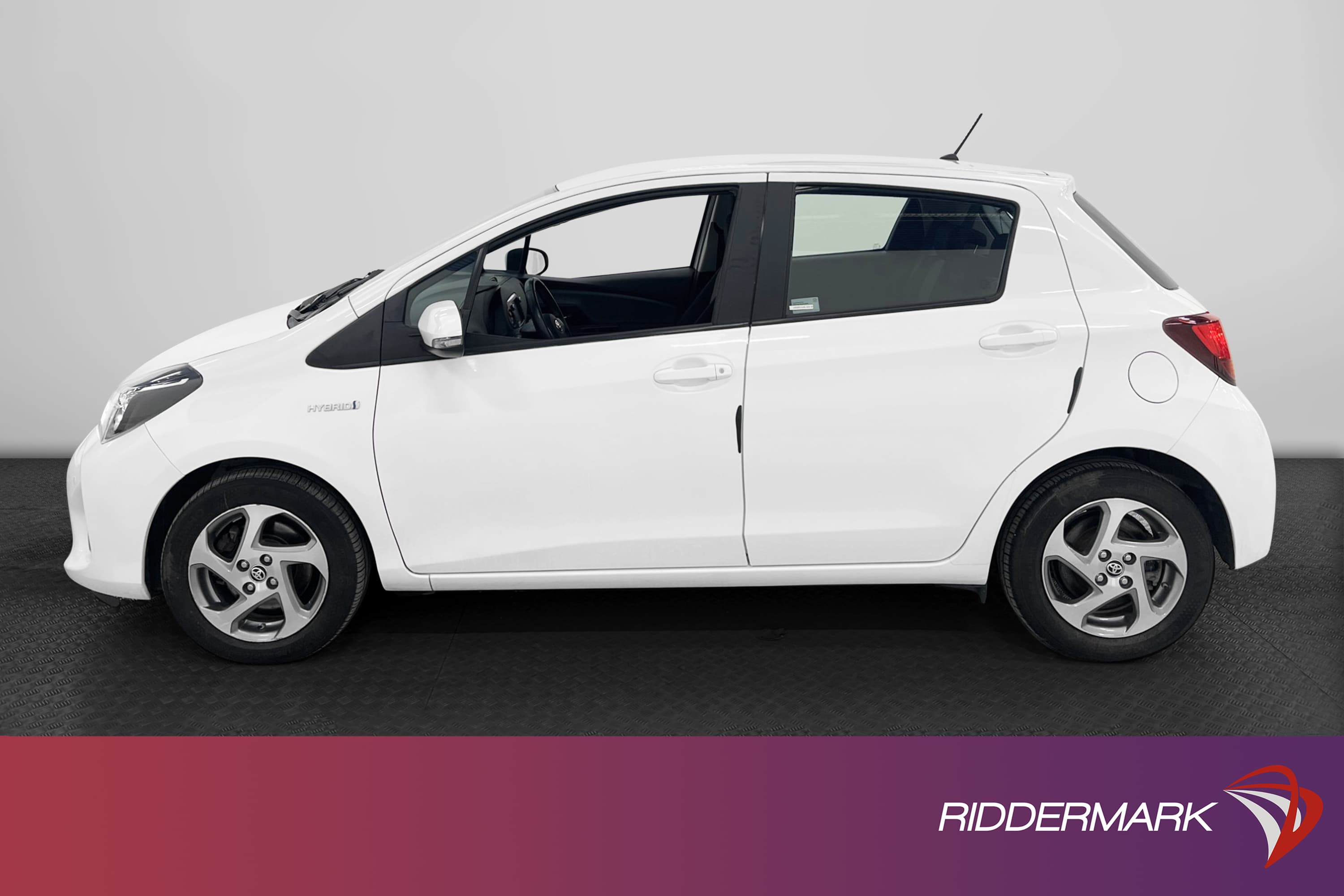 Toyota Yaris Hybrid e-CVT 101hk 2 Brukare