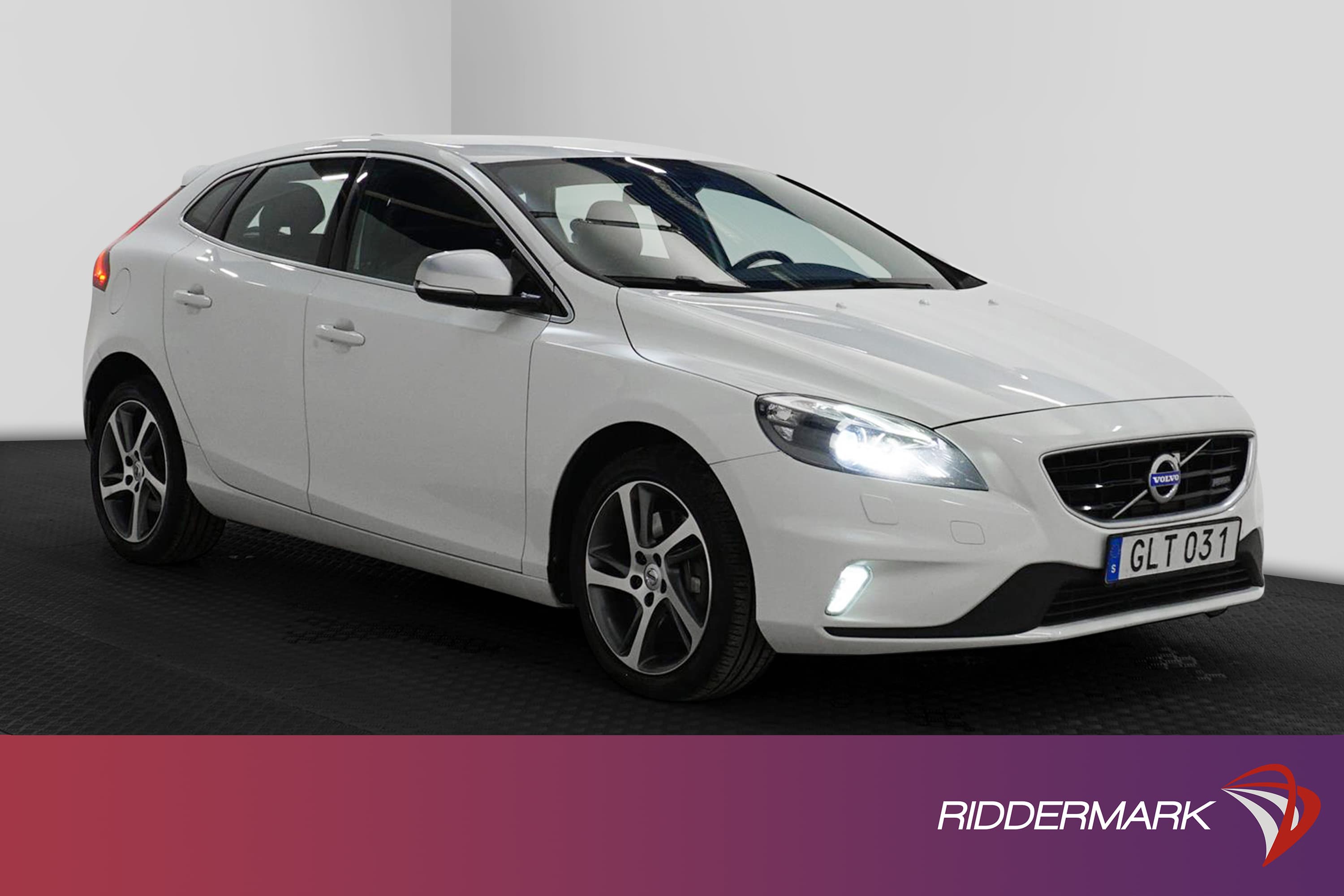 Volvo V40 D3 150hk R-Design VOC Värmare Helskinn 0,52l/milexteriör