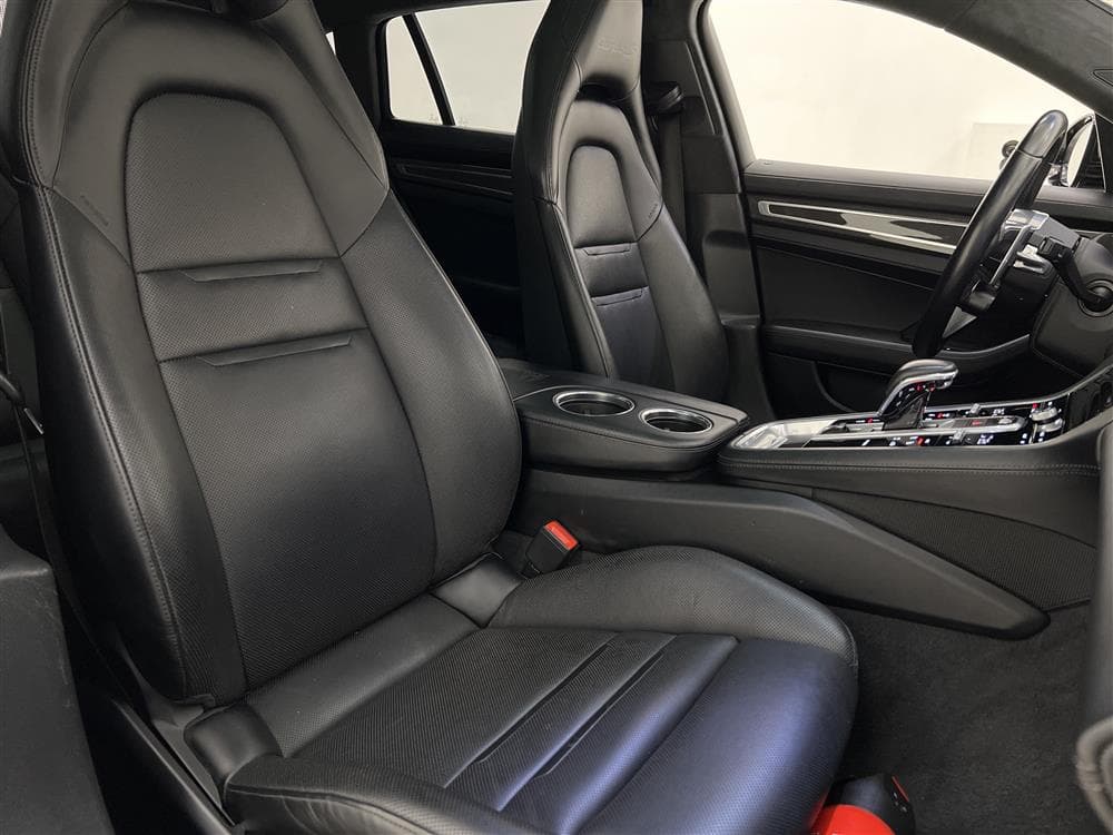 Porsche Panamera Turbo S E-Hybrid 680hk Kolfiber Pano Burmes