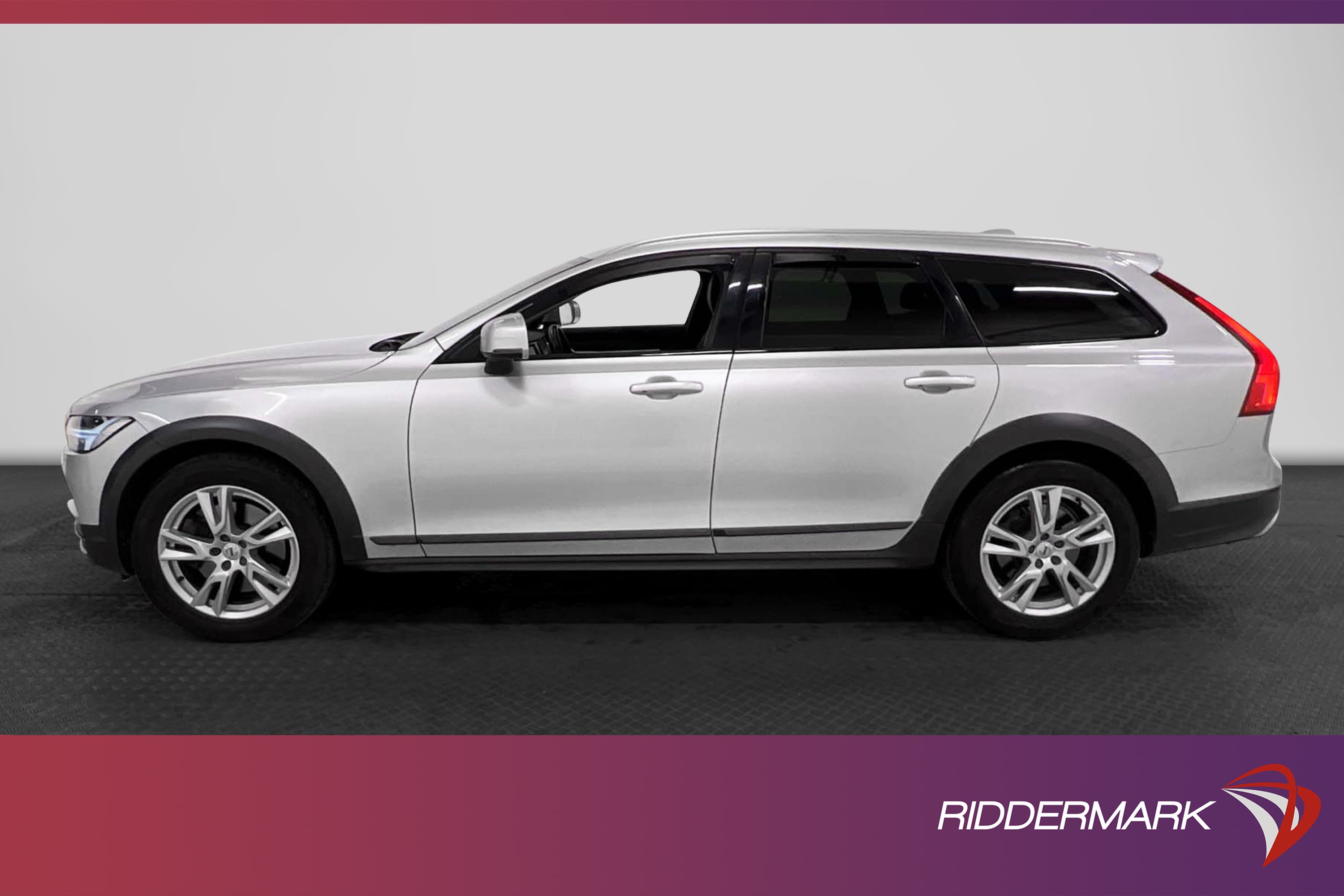 Volvo V90 Cross Country D4 AWD