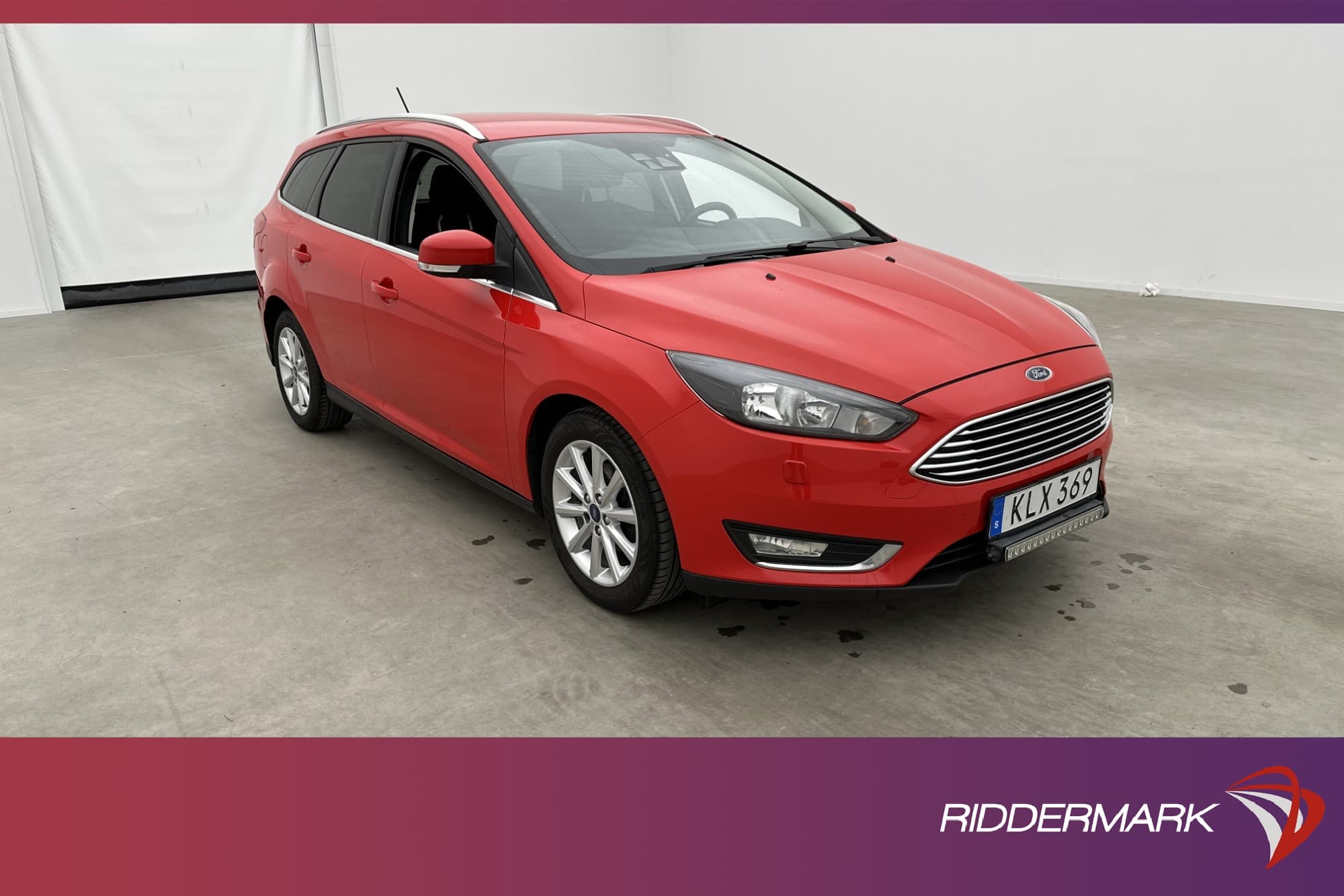 Ford Focus 1.0 EcoBoost 125hk Titanium Kamera CarPlay Drag