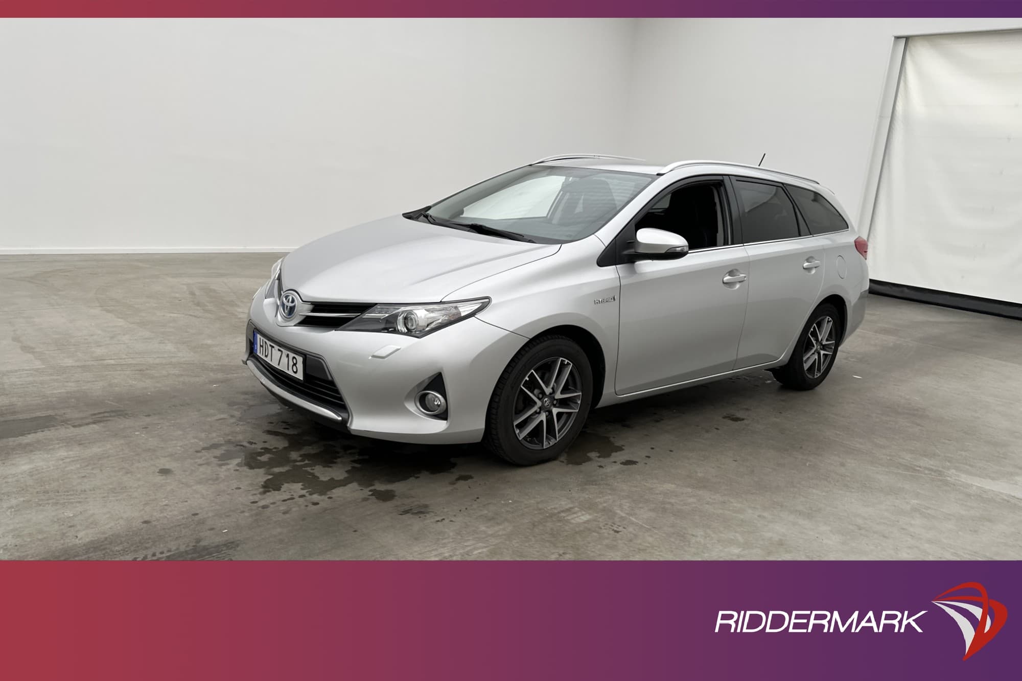 Toyota Auris Touring Sports Hybrid 136hk