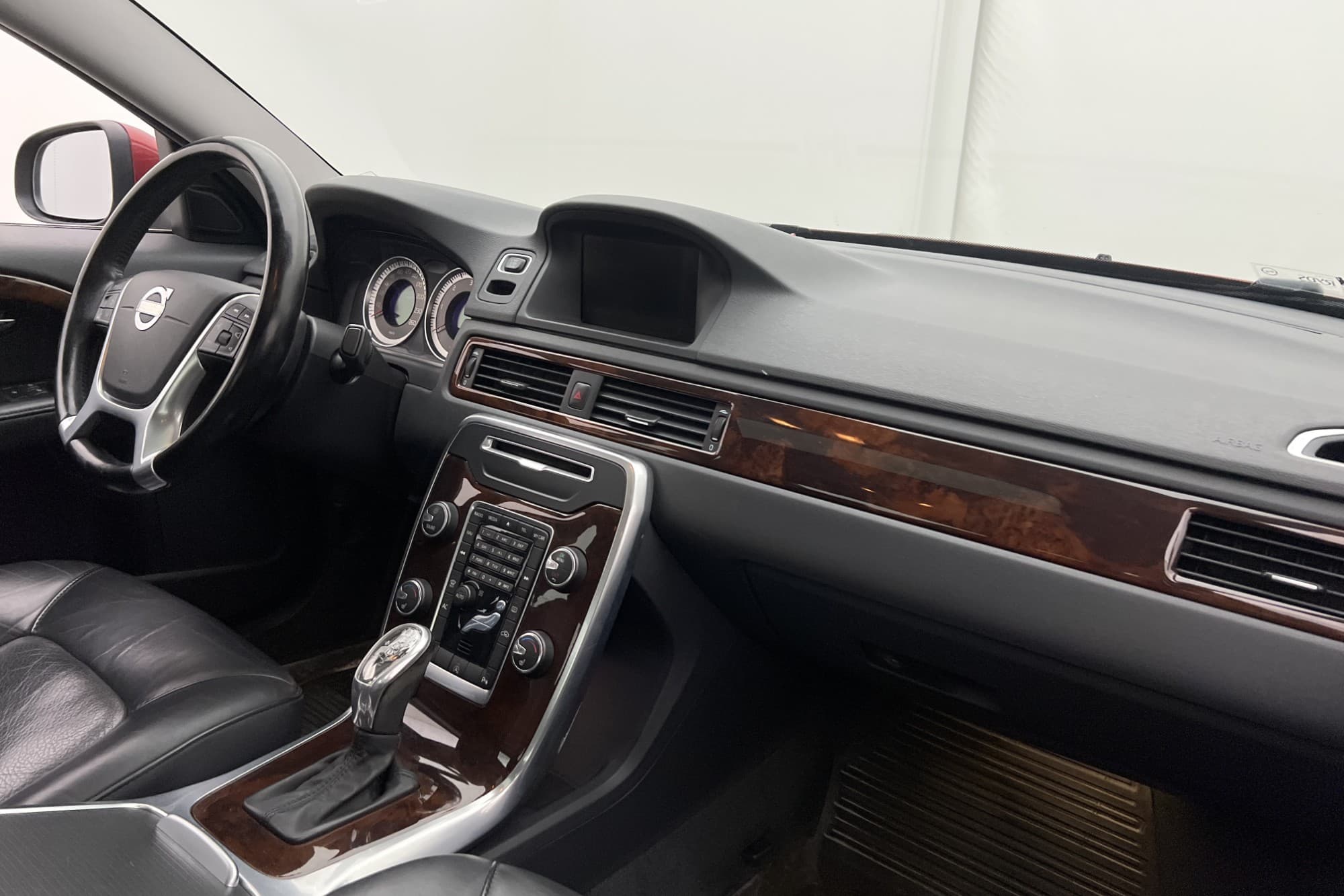 Volvo S80 D2 115hk Summum VOC Värm Navi Taklucka