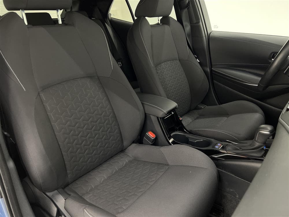 Toyota Corolla 2.0 Hybrid 180hk B-Kam L-Assist Miracast