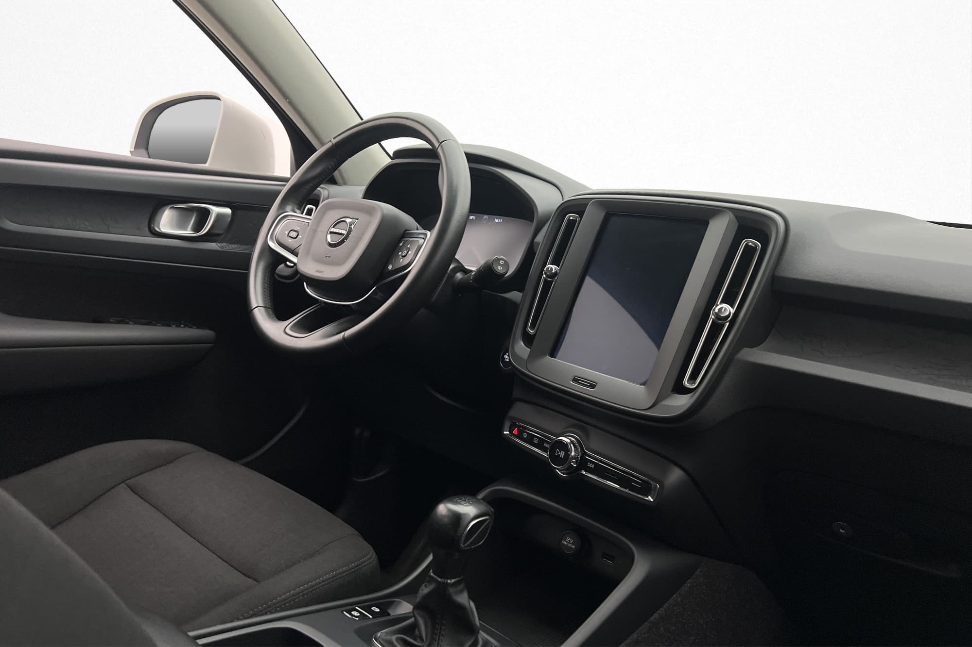 Volvo XC40 D3 150hk Kinetic VOC Värmare Kamera Dragkrok