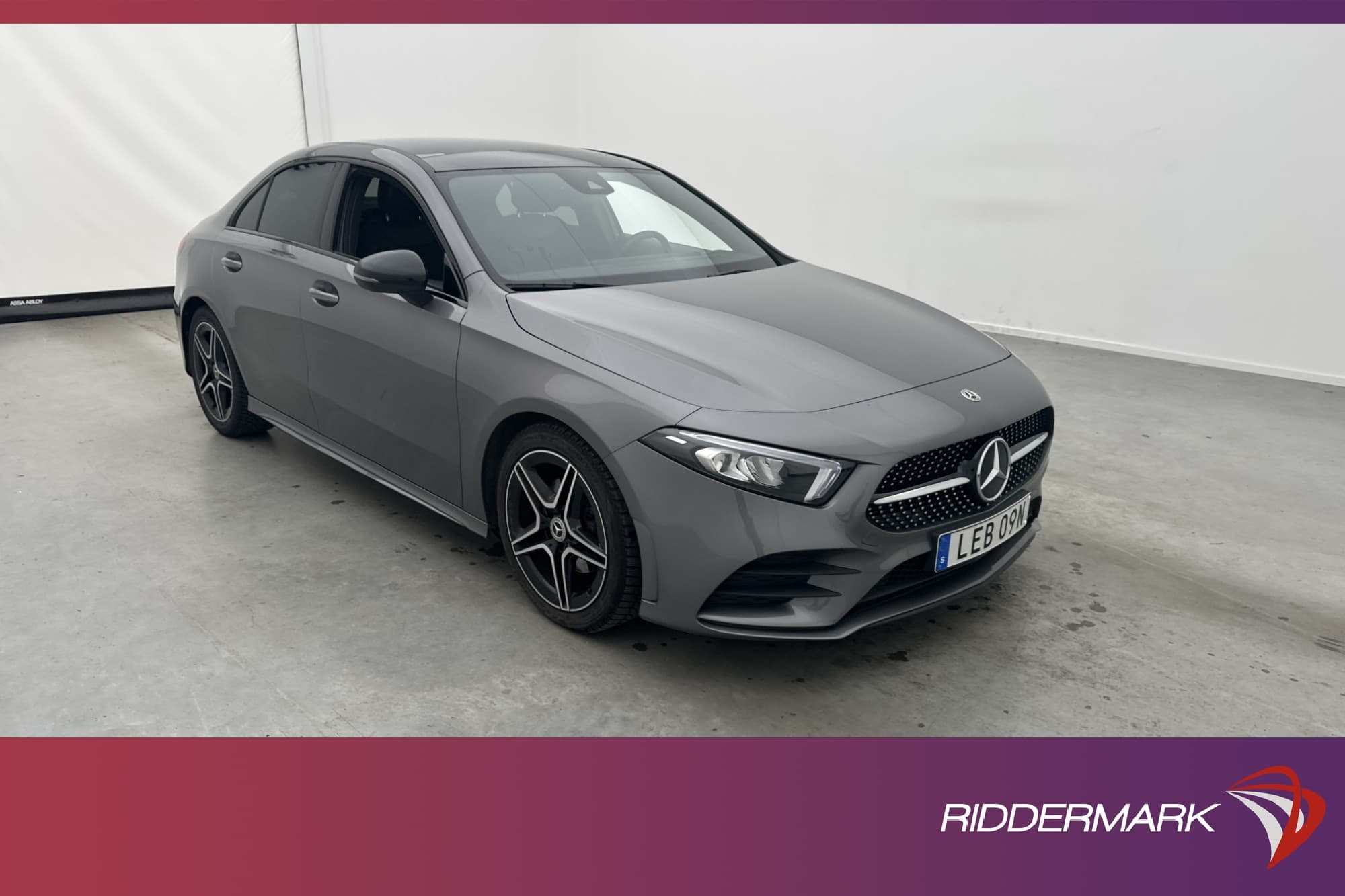 Mercedes-Benz A 180 Sedan 136hk