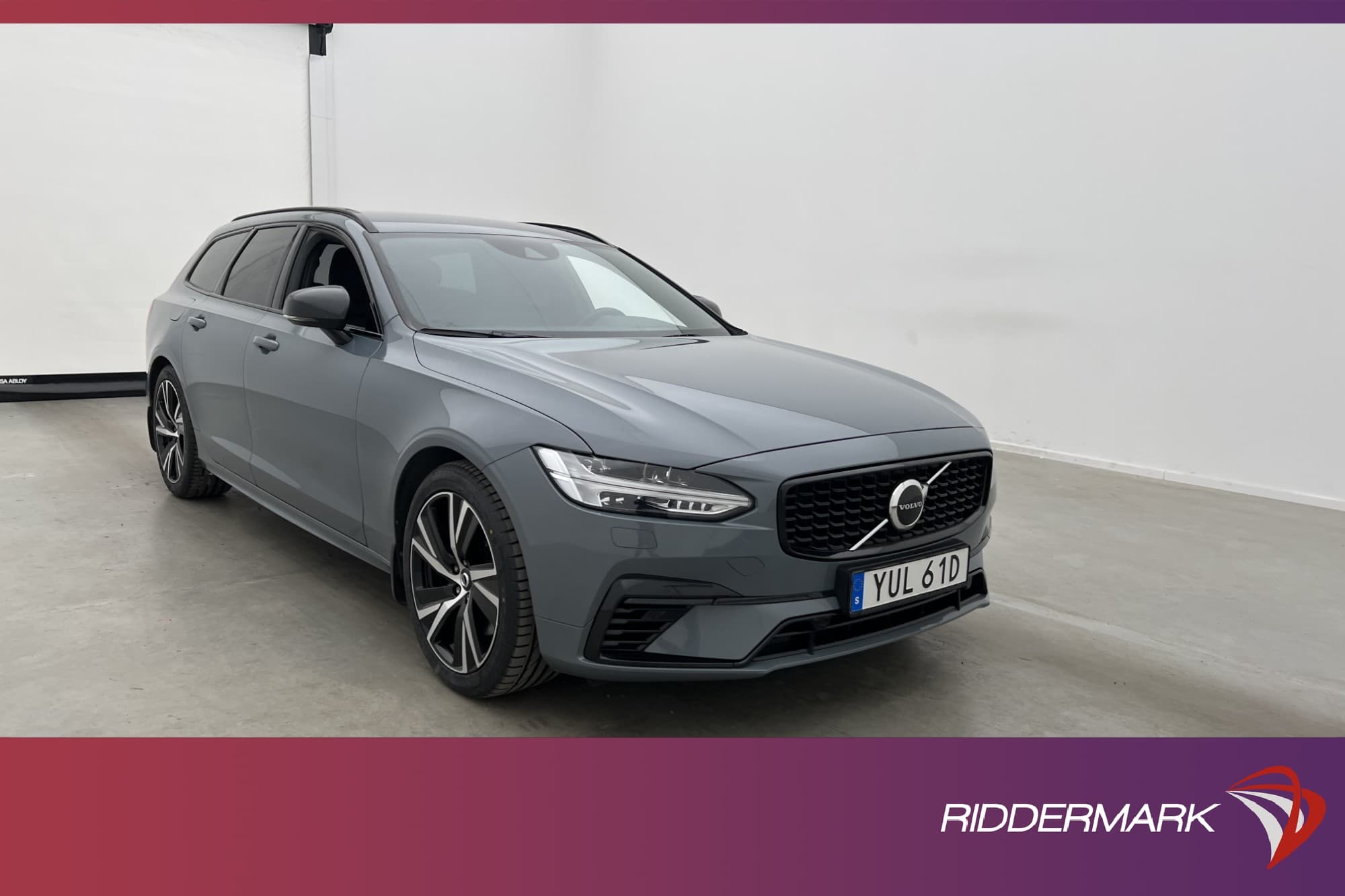 Volvo V90 Recharge T8