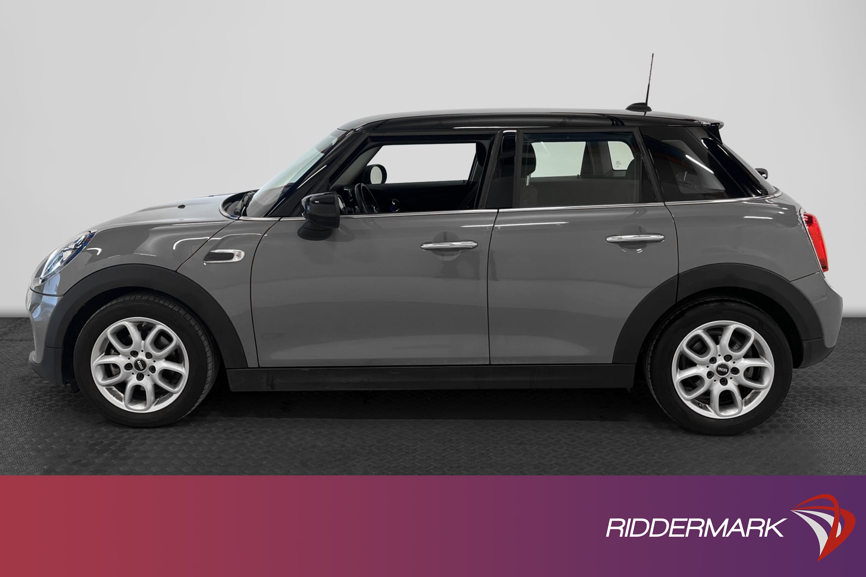 MINI Cooper DCT 136hk
