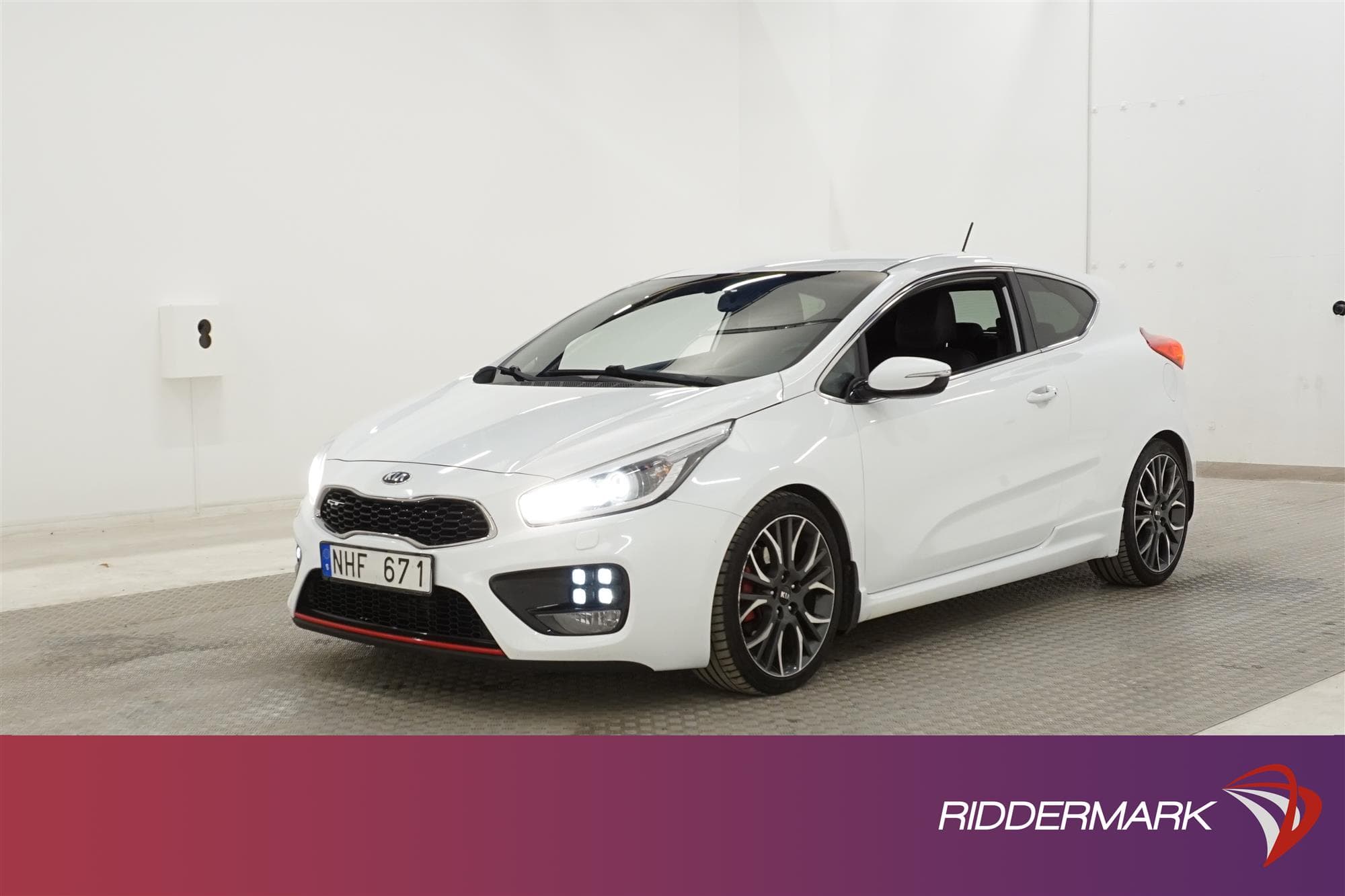Kia Pro Cee'd GT 1.6 GDI 204hk