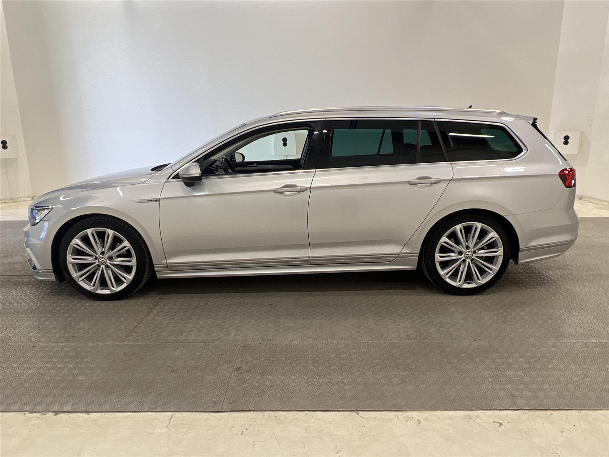 Volkswagen Passat 4M 190hk
