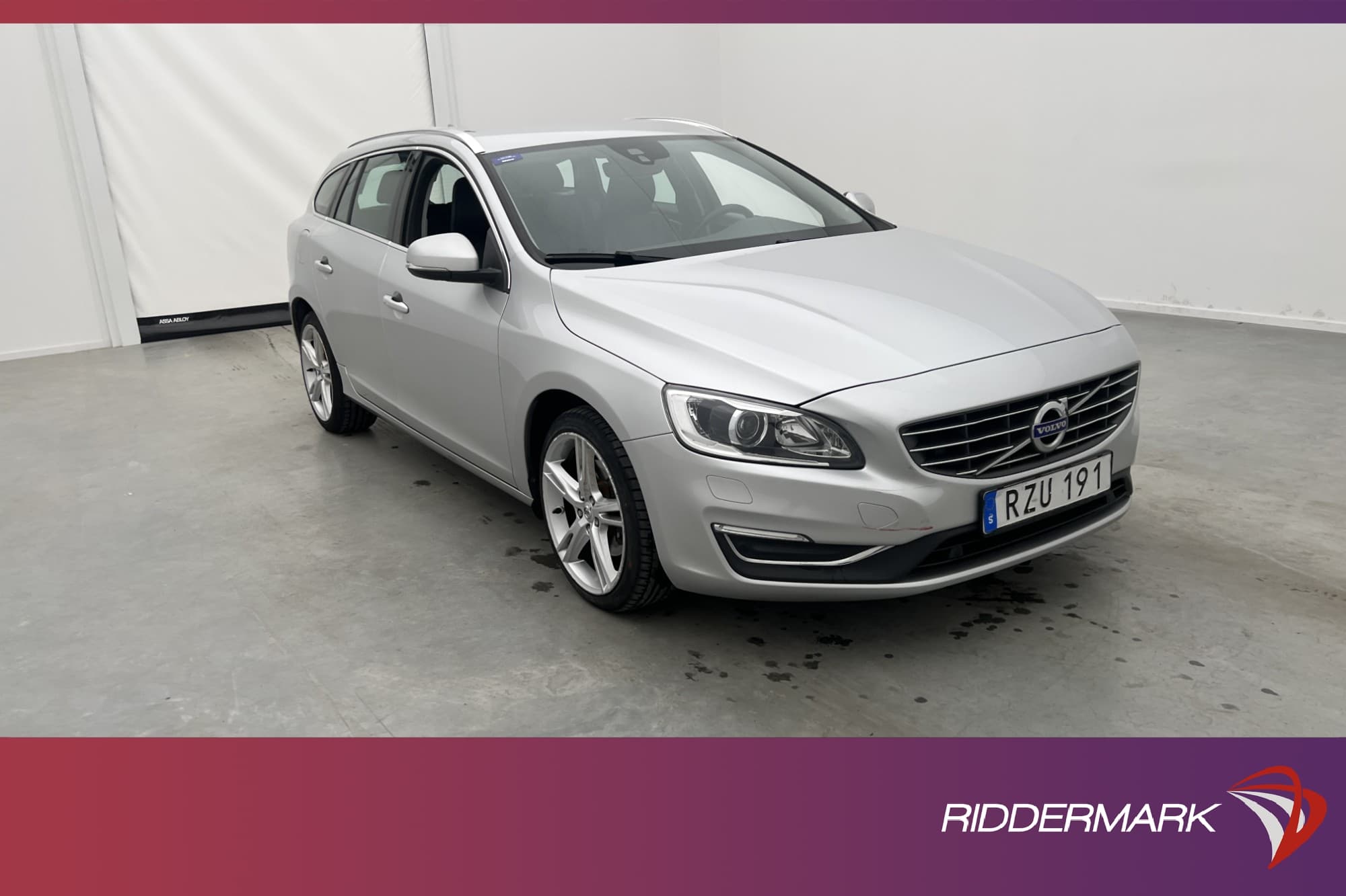 Volvo V60 D4