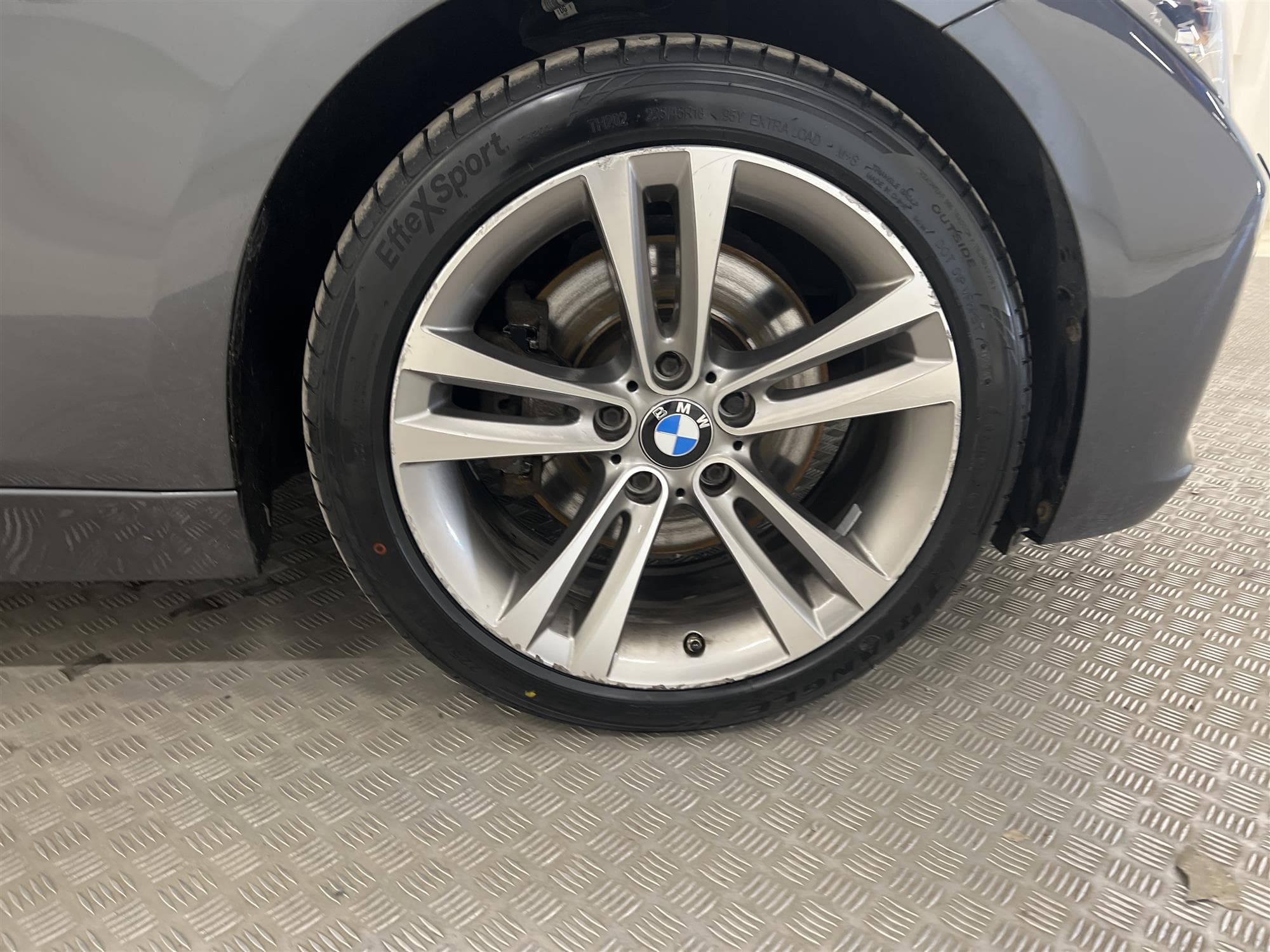 BMW 328i xDrive 245hk Pano M-Värm H/K Navi B-Kam Skinn PDC
