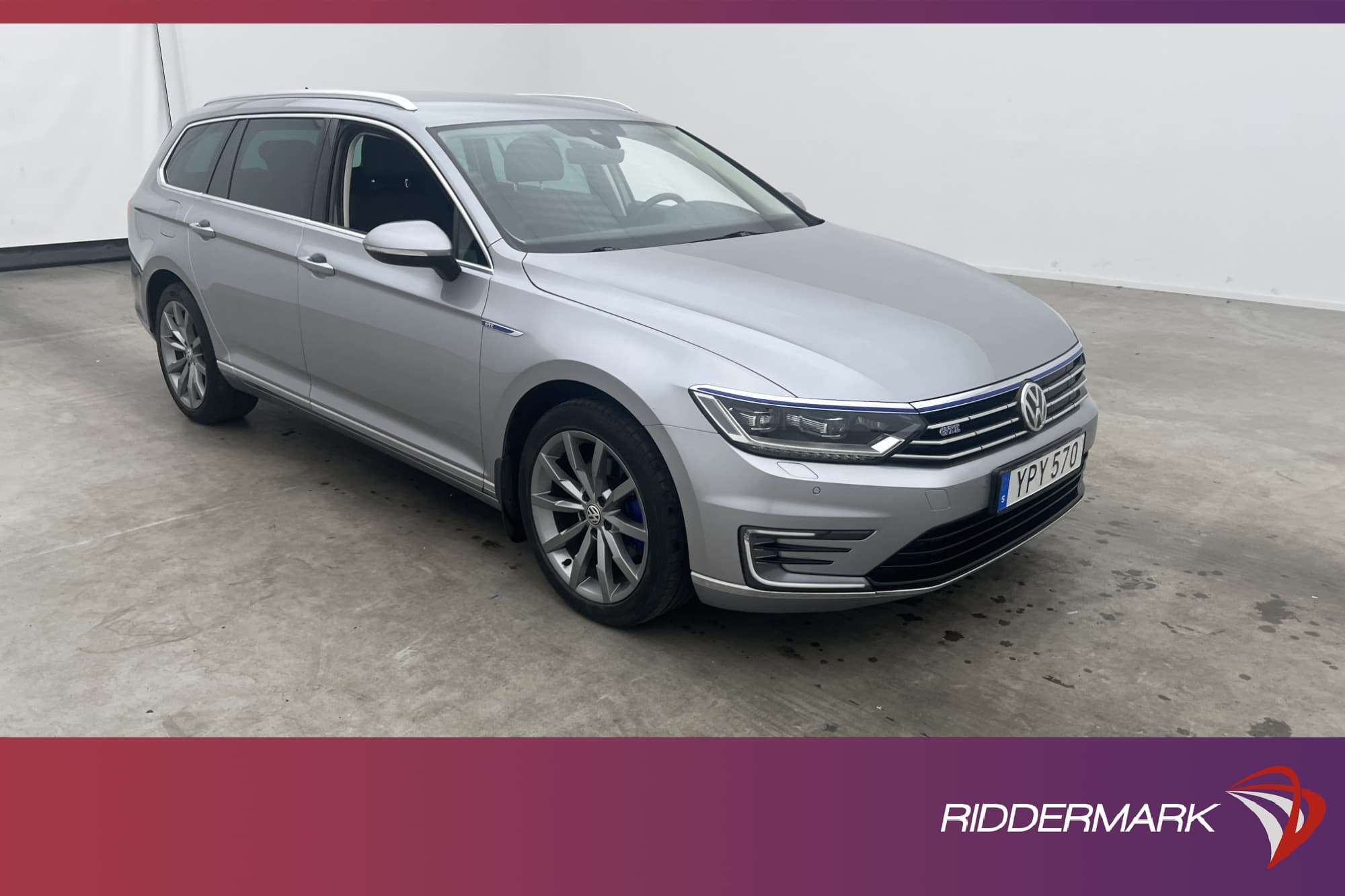 Volkswagen Passat GTE 218hk