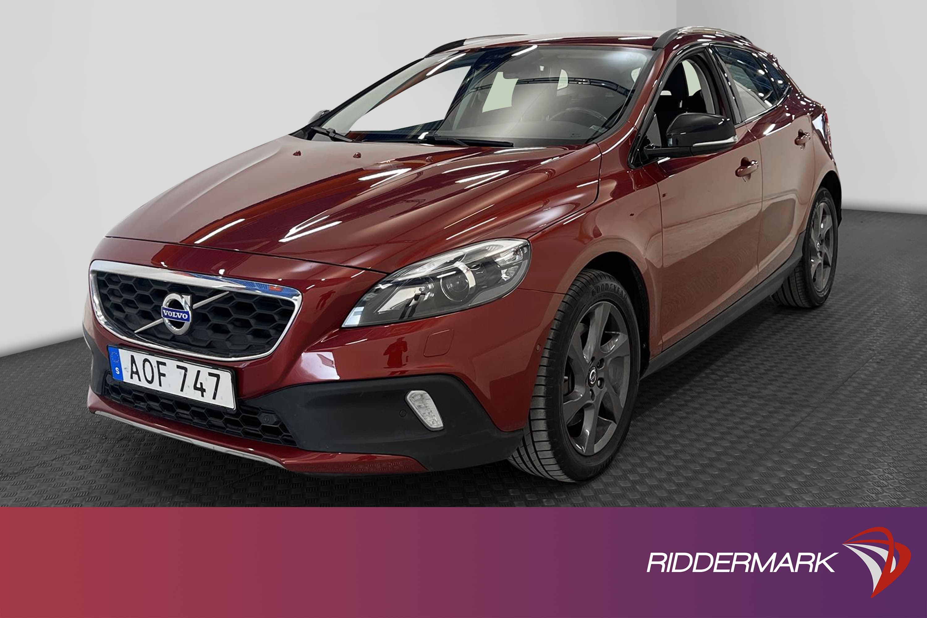 Volvo V40 Cross Country D4 190hk Momentum VOC D-Värm Drag