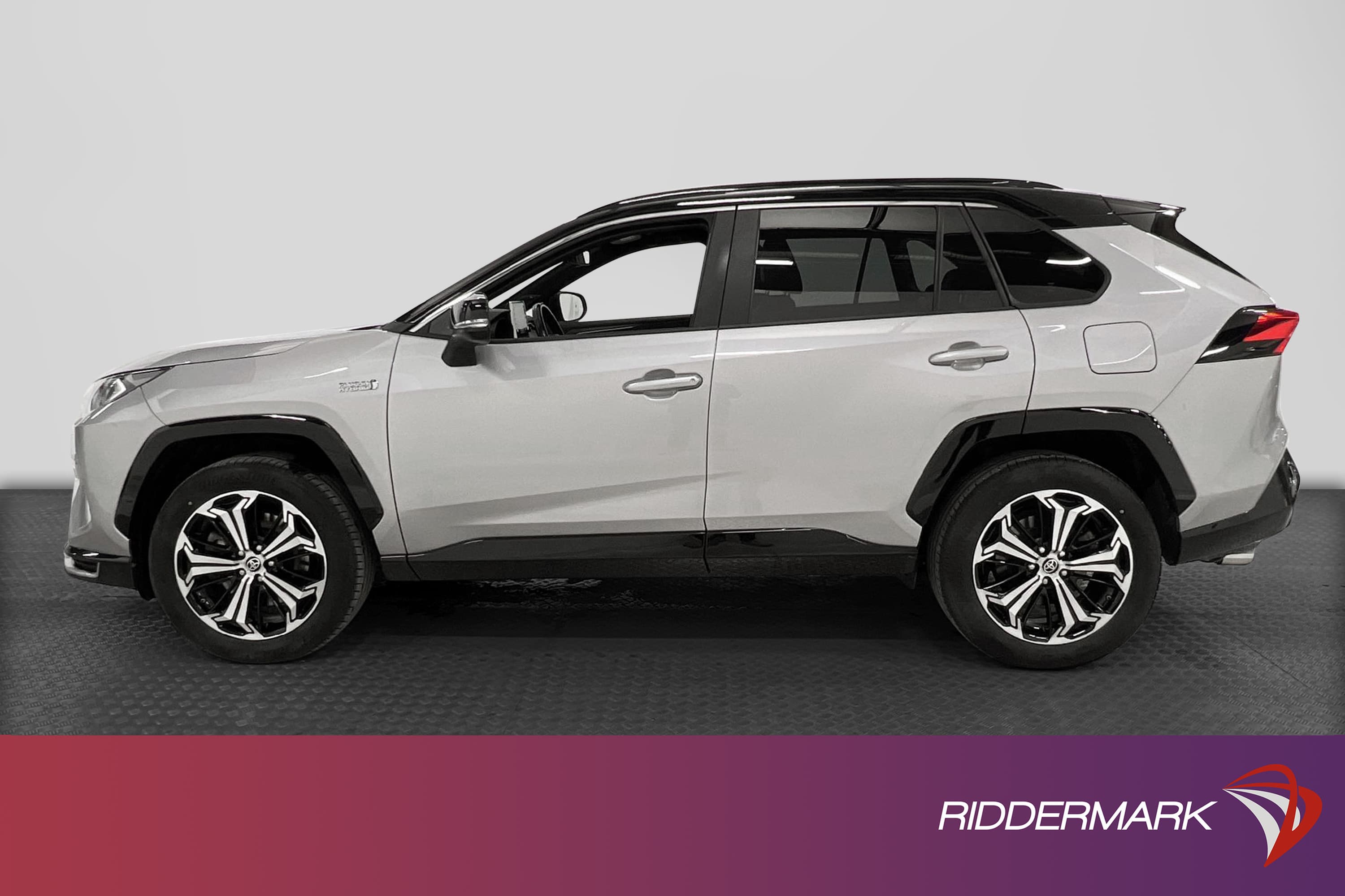 Toyota RAV4 Plug-in Hybrid E-CVT 306hk