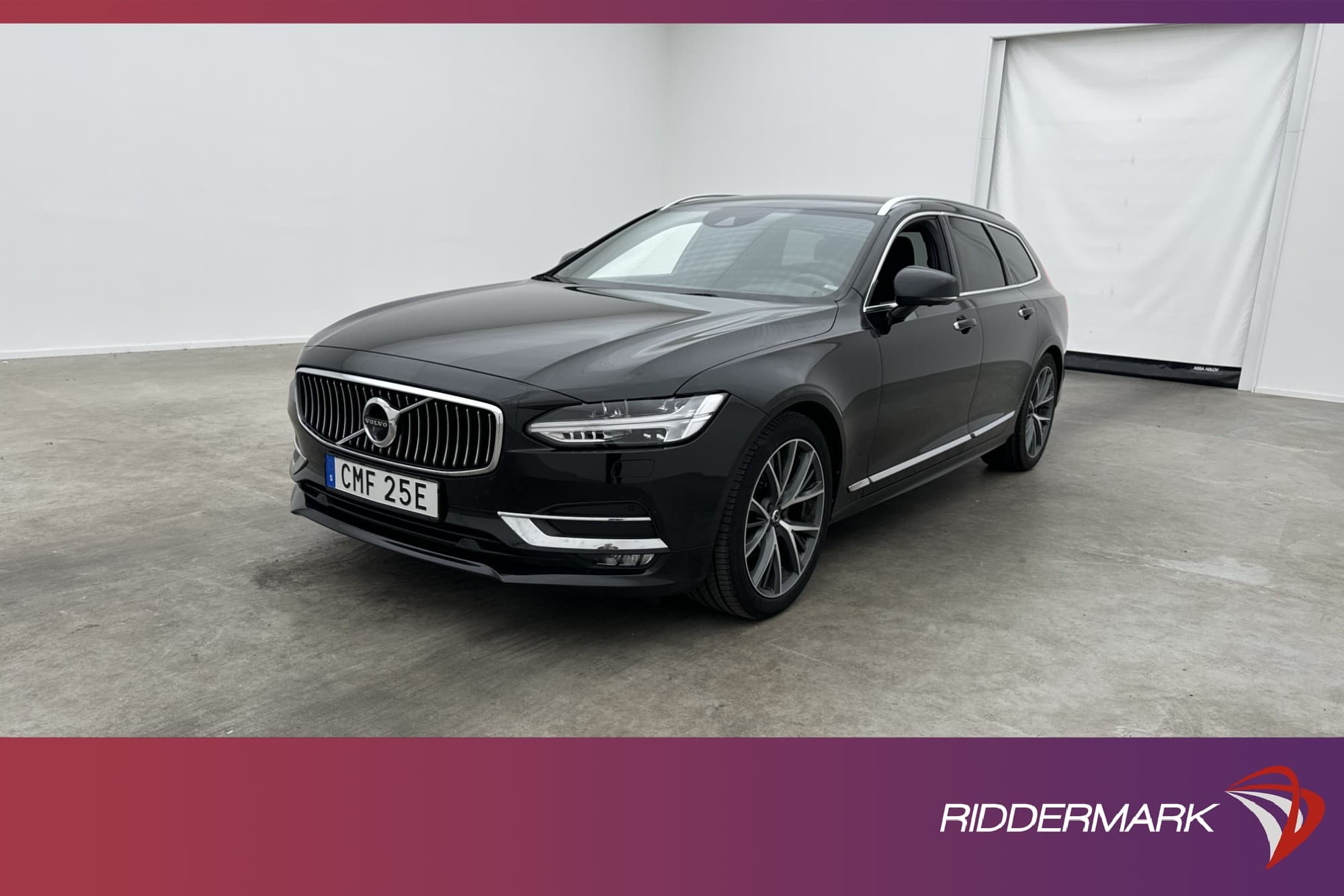 Volvo V90 T4