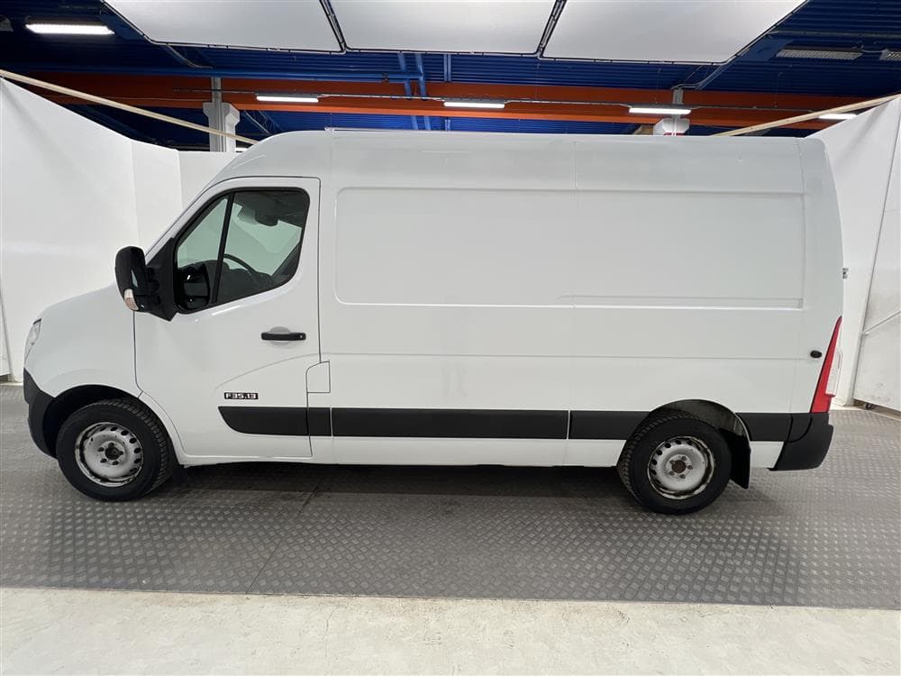 Nissan NV400 2.3 dCi 3-sits L2H2 125hk Nyservad