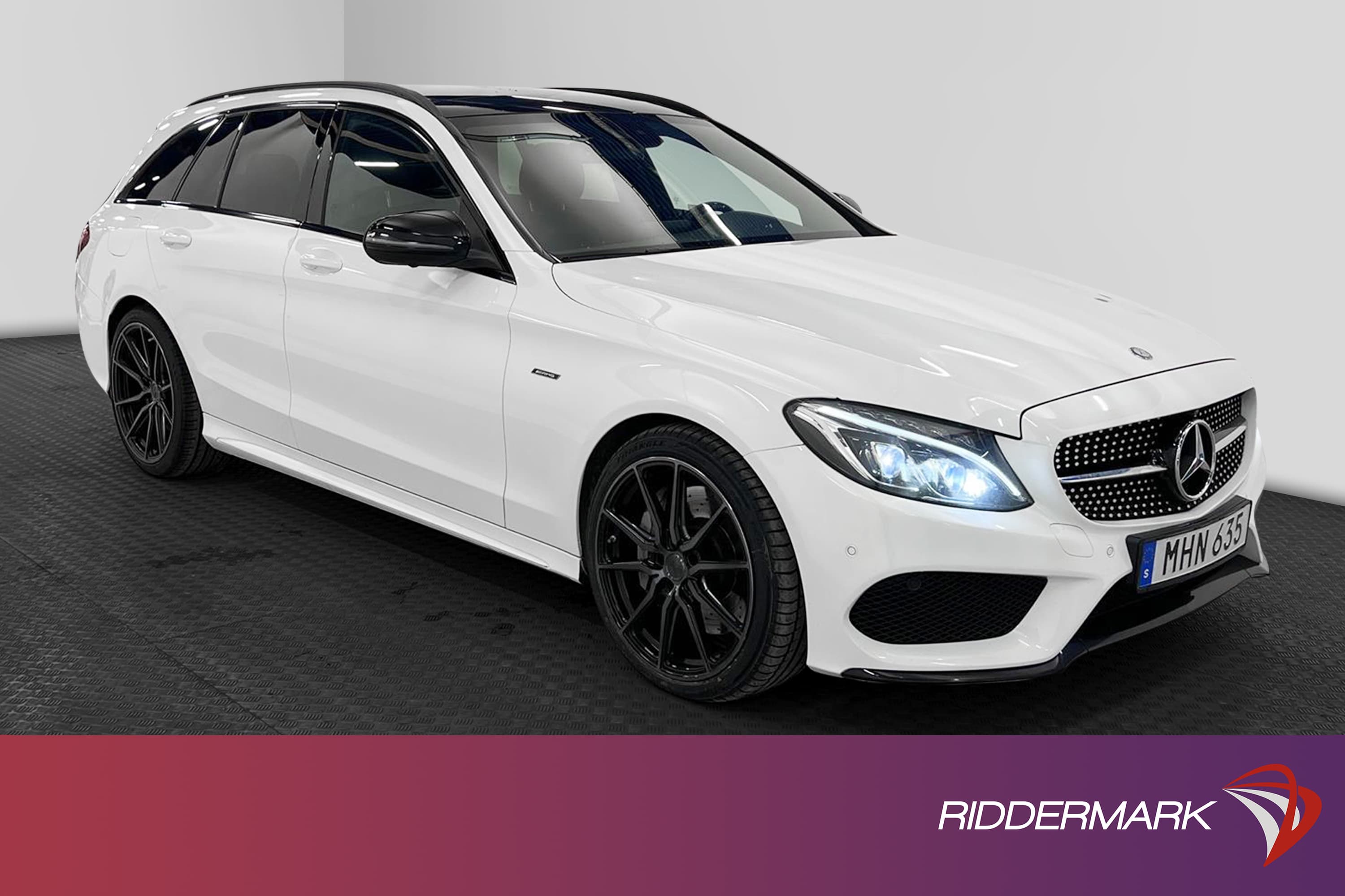 Mercedes-Benz C 450 T AMG 4M 367hk Pano Värmare Drag 360°