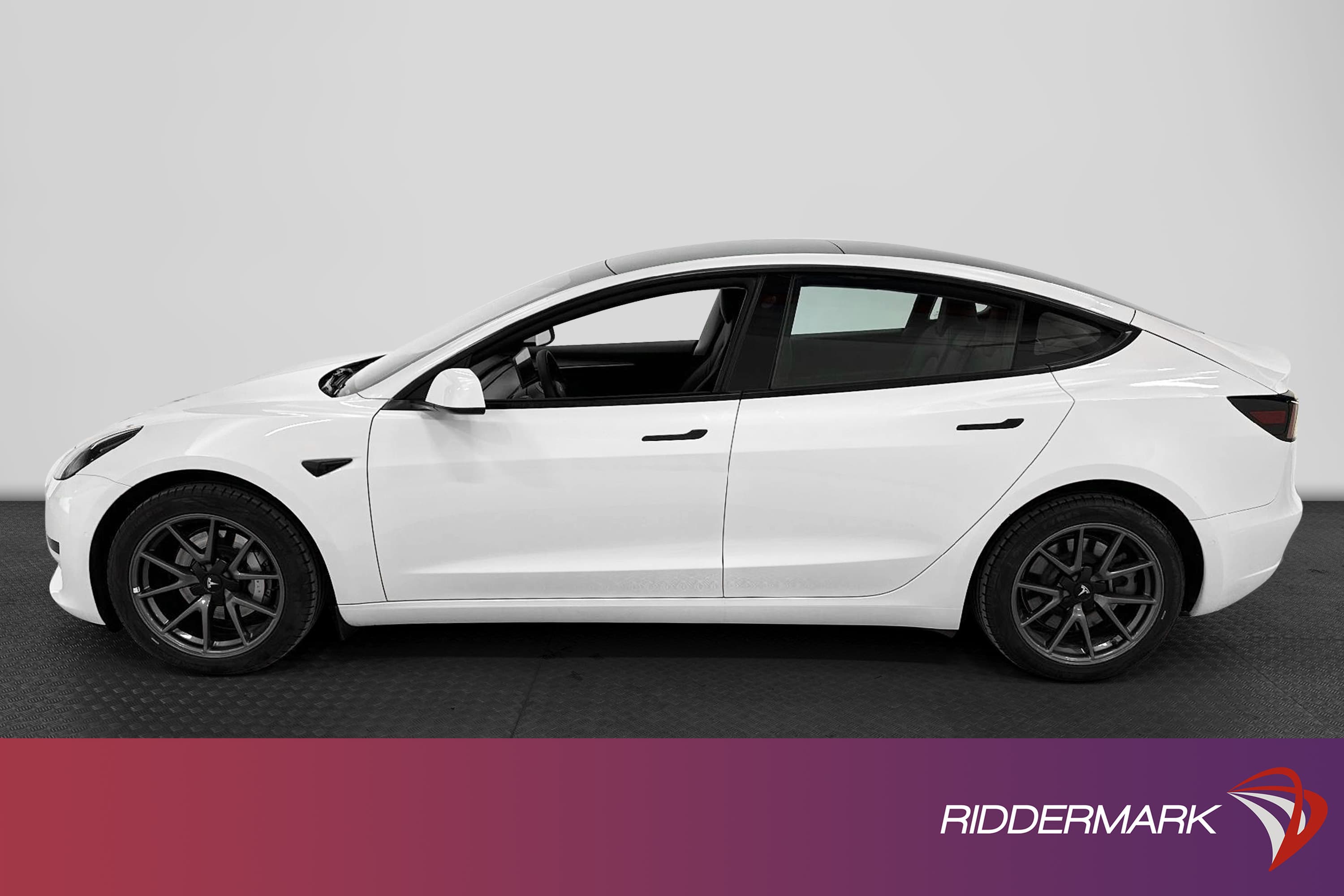 Tesla Model 3 325hk