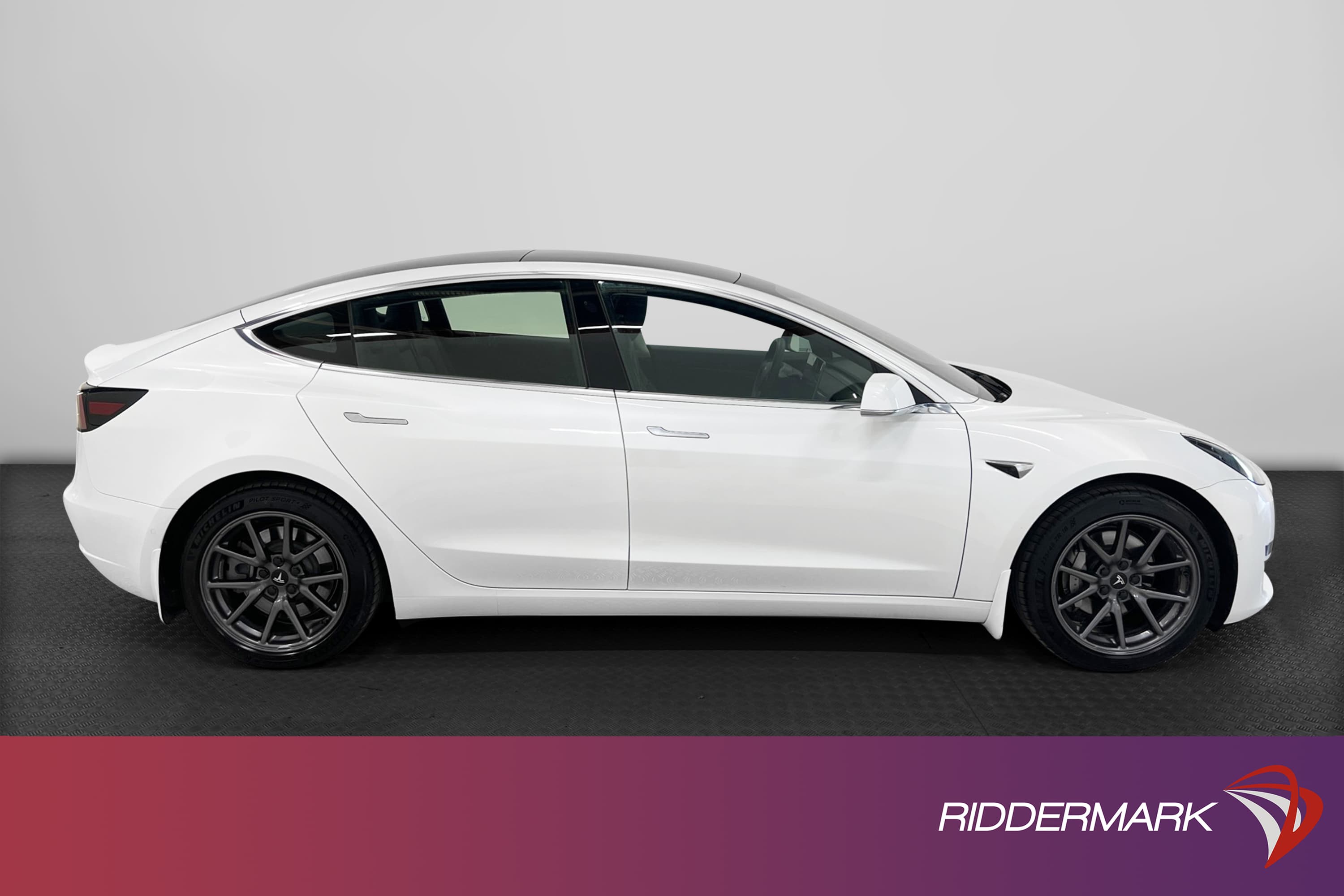 Tesla Model 3 Standard Range Plus 258hk