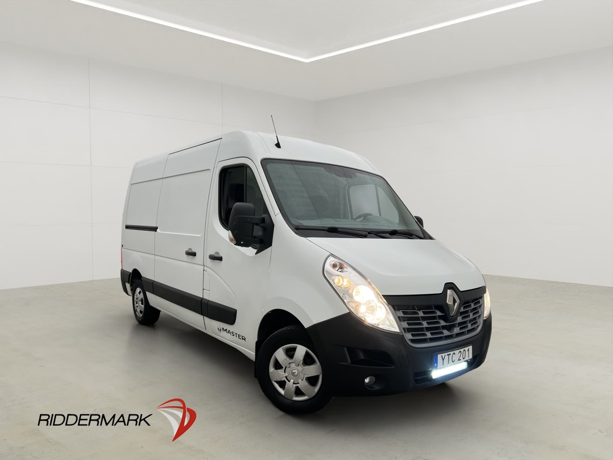 Renault master