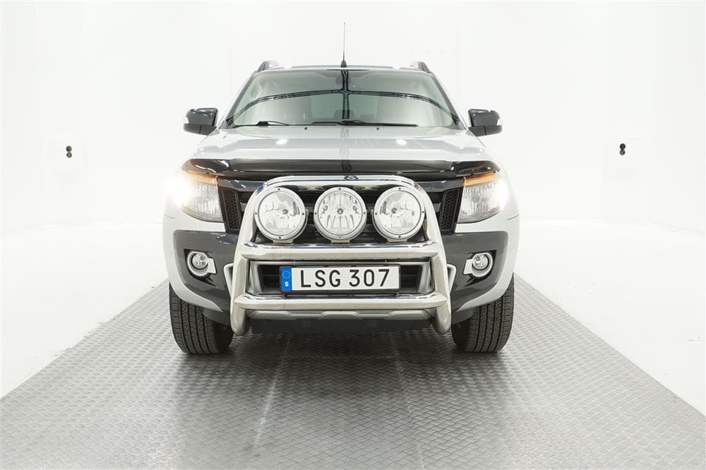 Ford Ranger Wildtrak 3.2 4WD 200hk Värmare Drag Moms exteriör