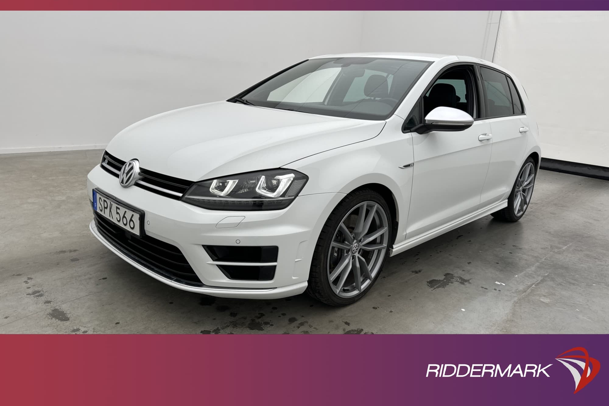 Volkswagen Golf R 4M 300hk