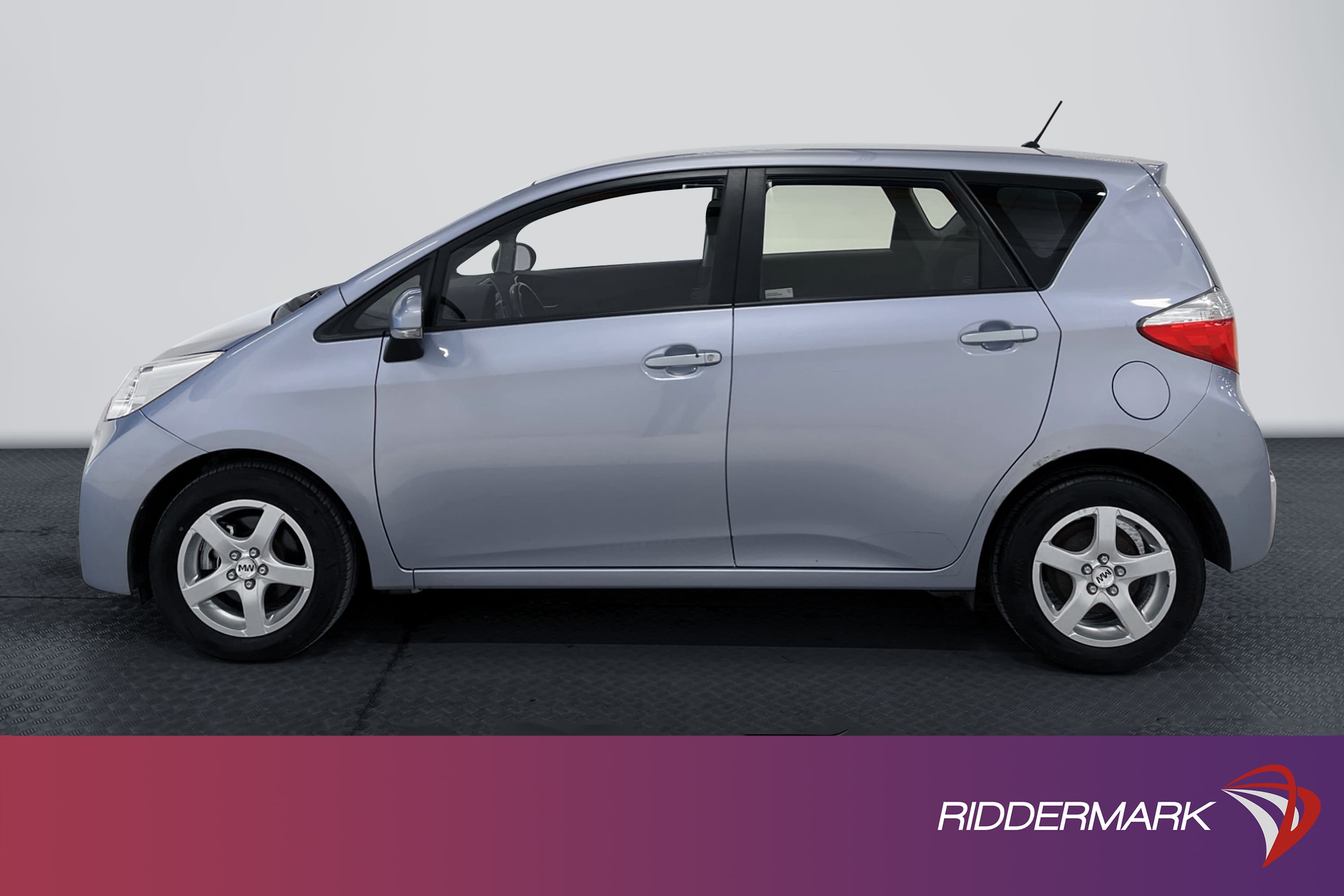 Toyota Verso S 1.33 99hk Motorvärm