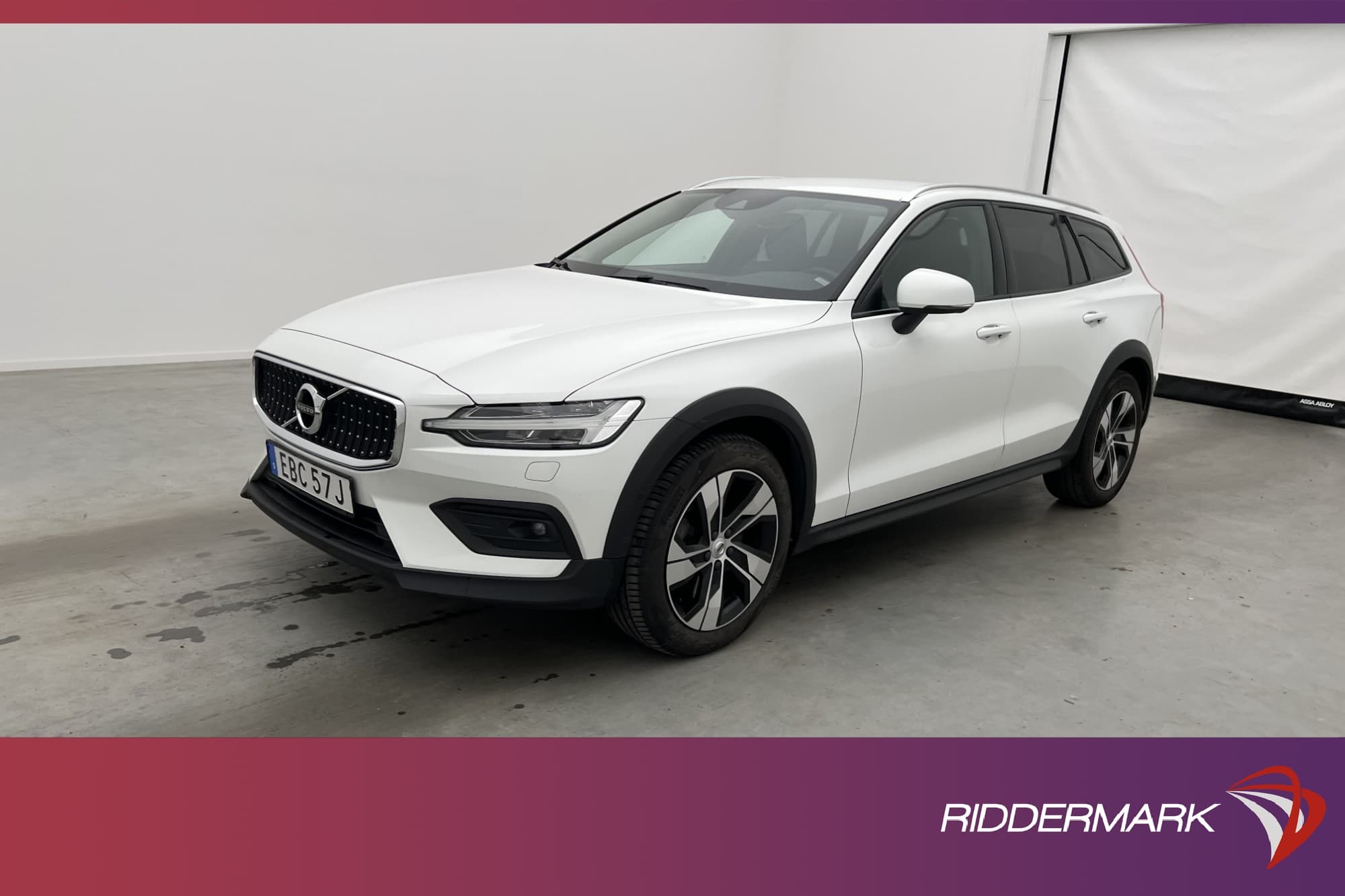 Volvo V60 Cross Country B4 AWD