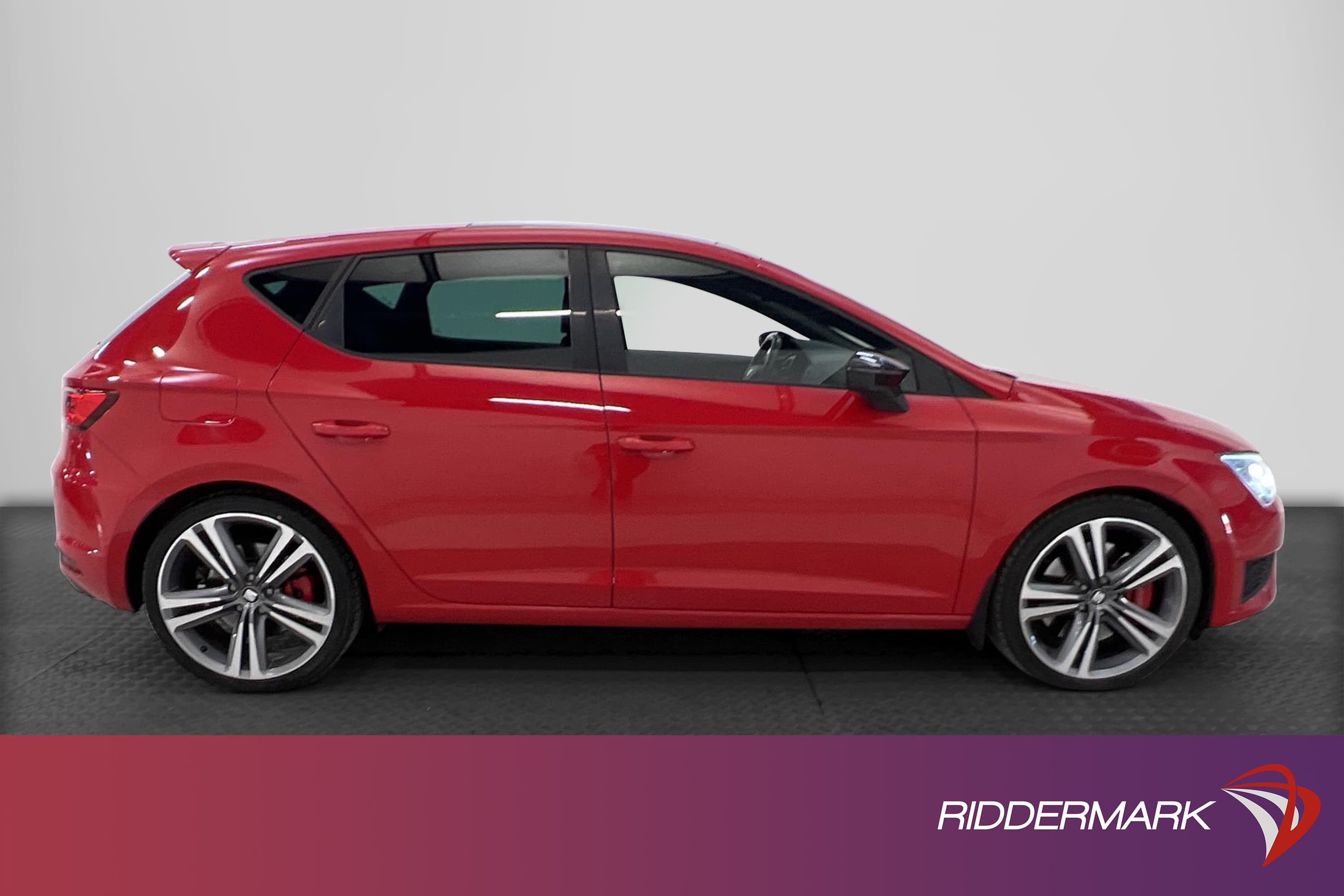 SEAT Leon Cupra 2.0 TSI 280 hk Panorama Navi Motorvärmare