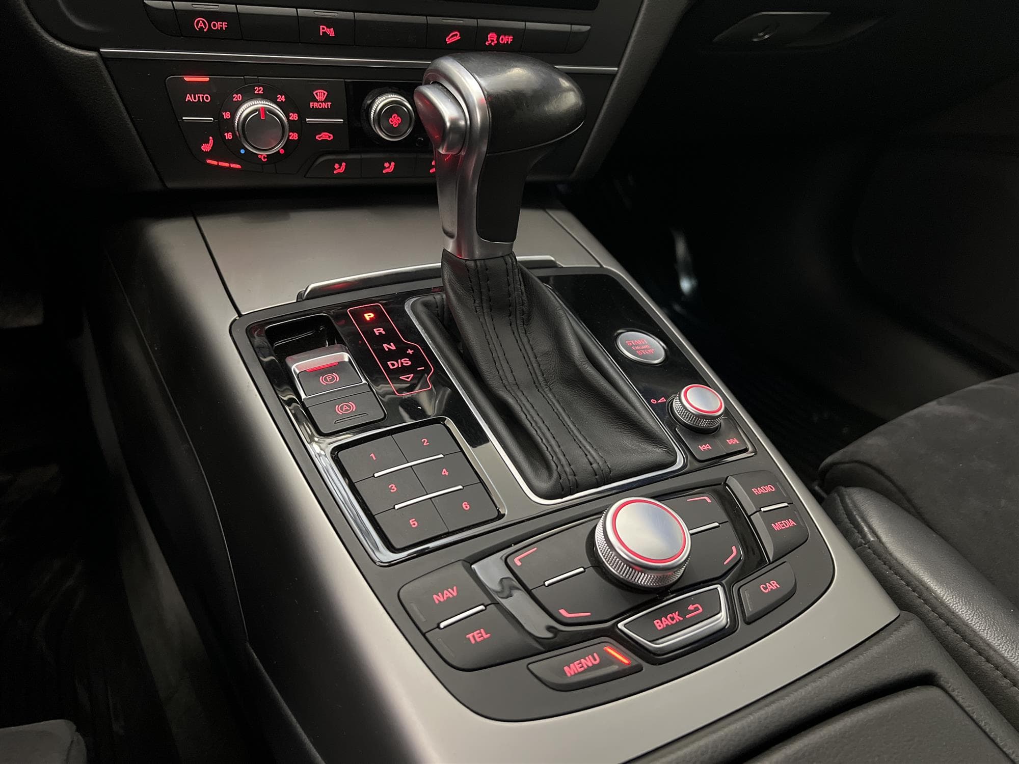 Audi A6 allroad quattro 3.0TDI 204hk Värmare Dragkrok Nyserv