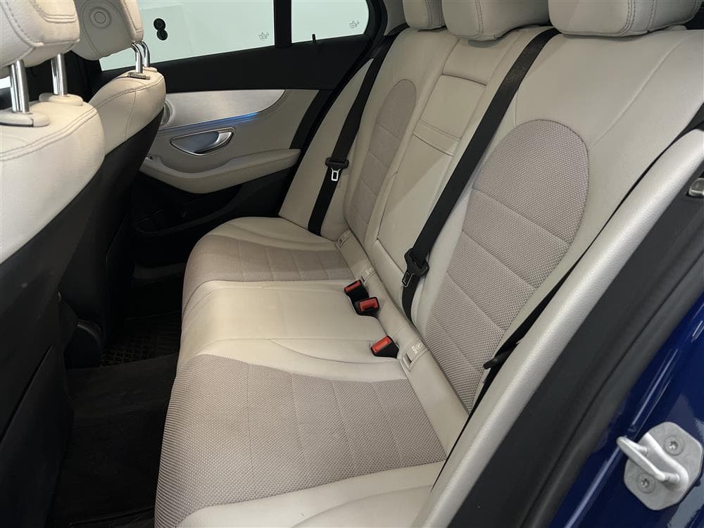 Mercedes-Benz C 350e 279hk Burmester Värmare Kamera Drag 