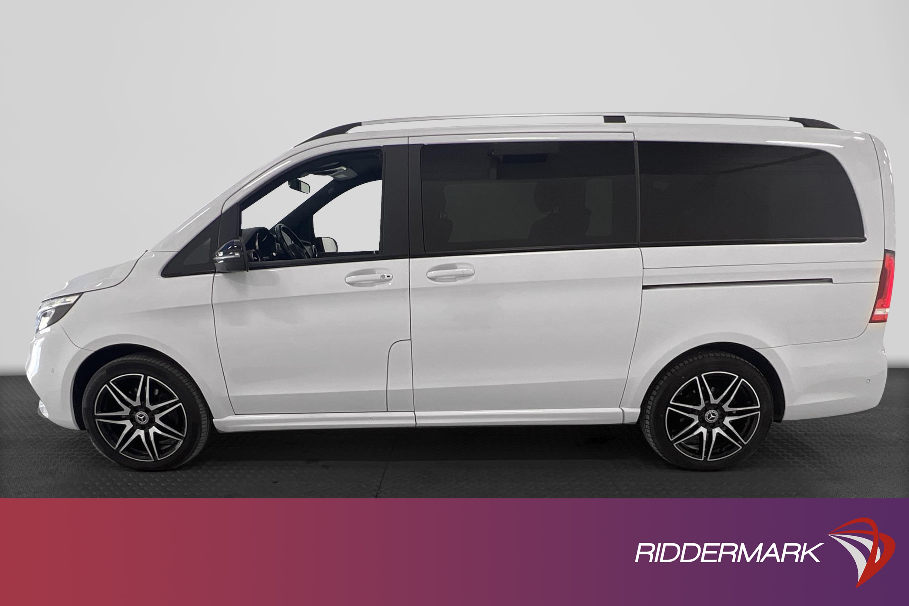 Mercedes-Benz V250 AMG Lång 4M Burmester Värmare Eldörrar