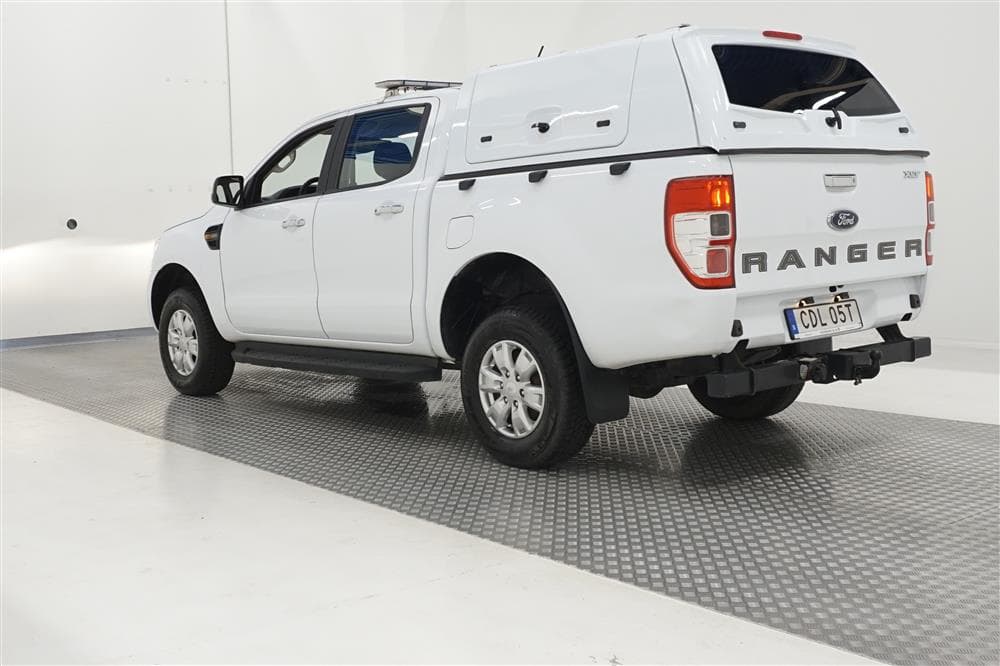 Ford Ranger 2.0 TDCi 4WD 170hk Värmare Dragkrok Moms exteriör