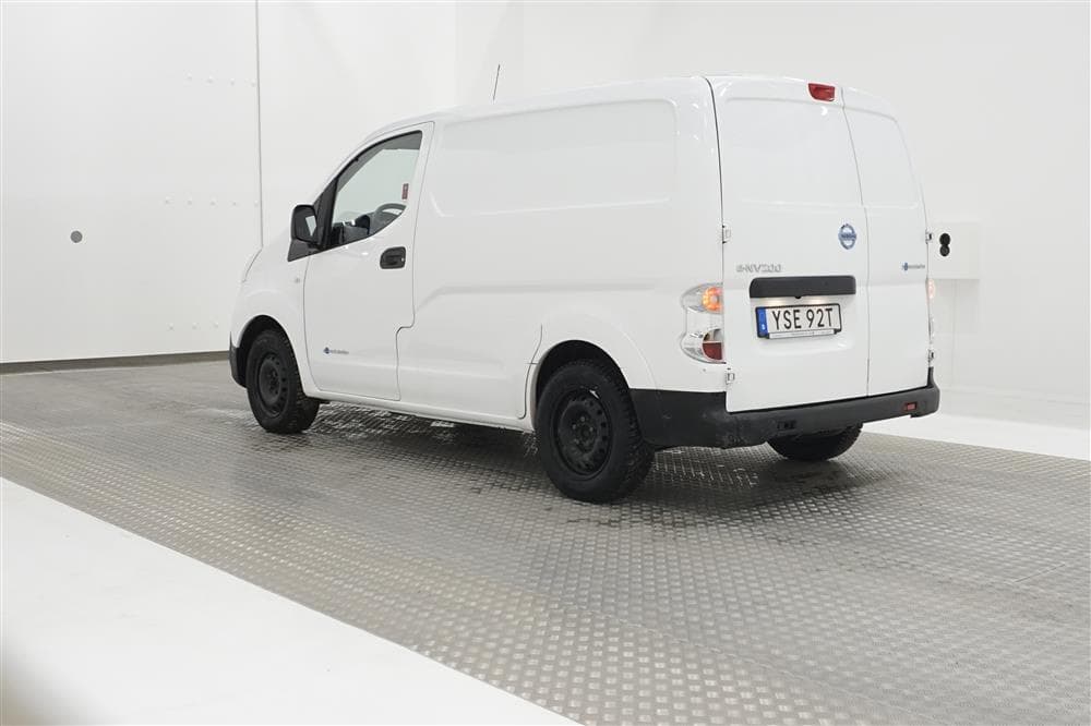 Nissan e-NV200 40 kWh Aut 109hk B-kamera Nyservad Moms 
