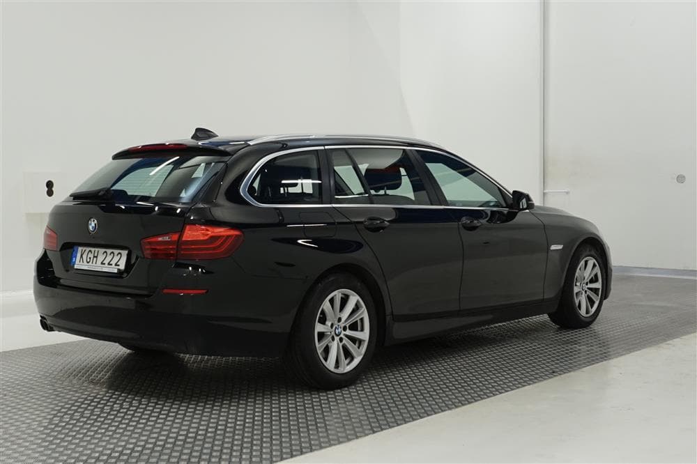 BMW 520d xDrive 190hk Skinn Rattvärme HiFi PDC Euro 6exteriör
