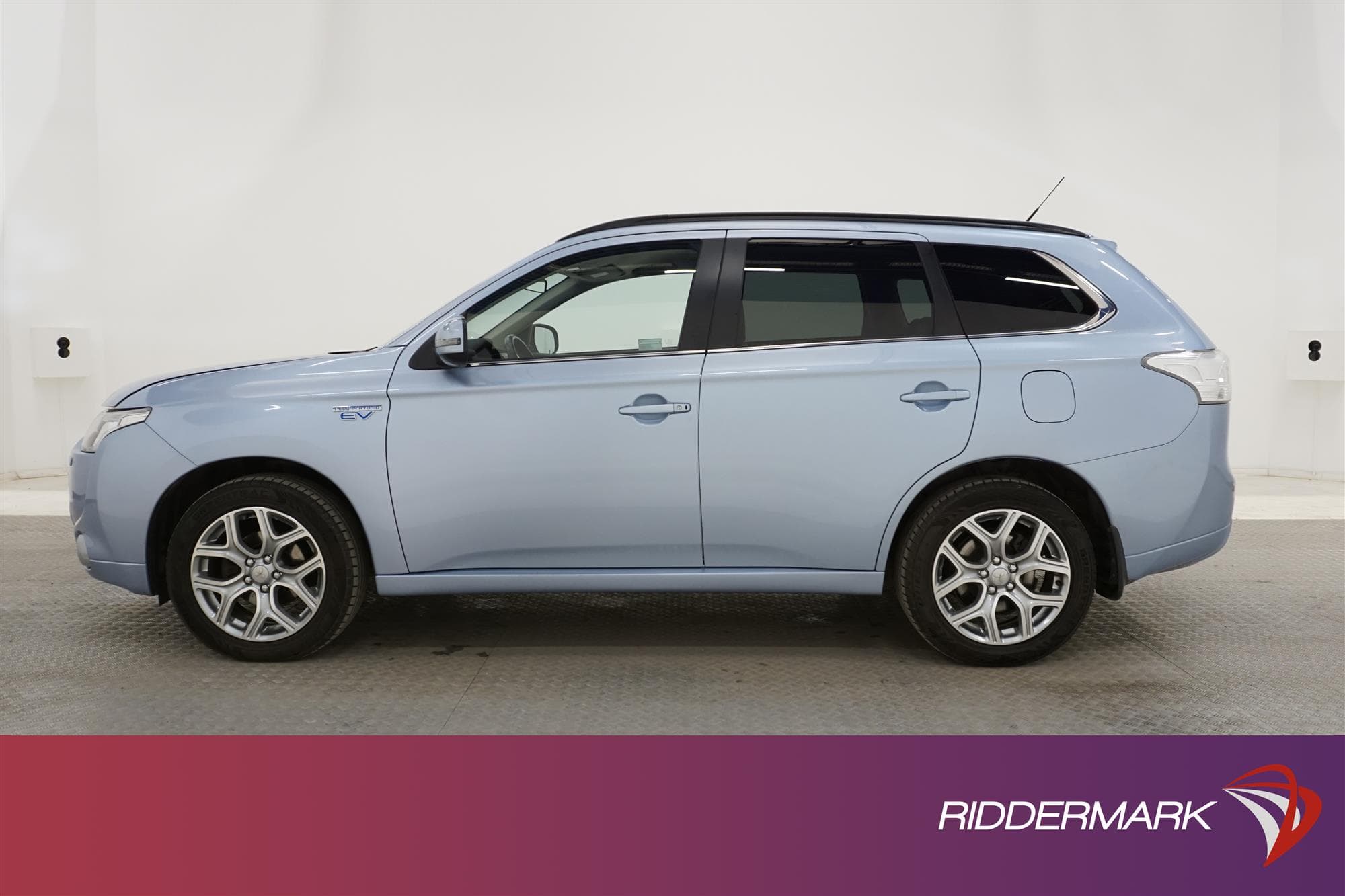 Mitsubishi Outlander PHEV 4WD 203hk